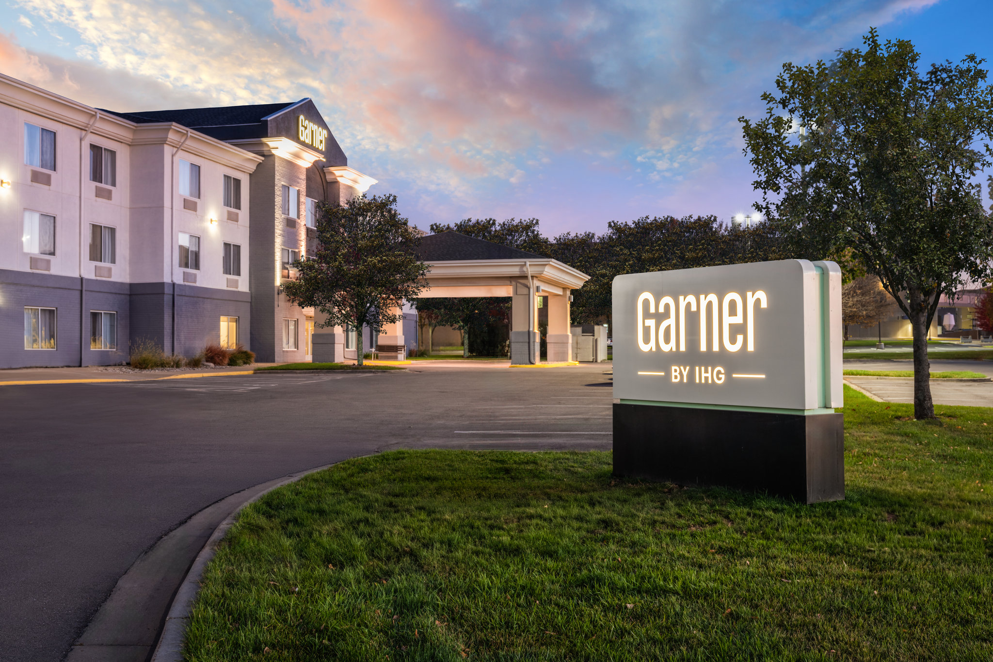 Garner Hotel Brookings by IHG Image