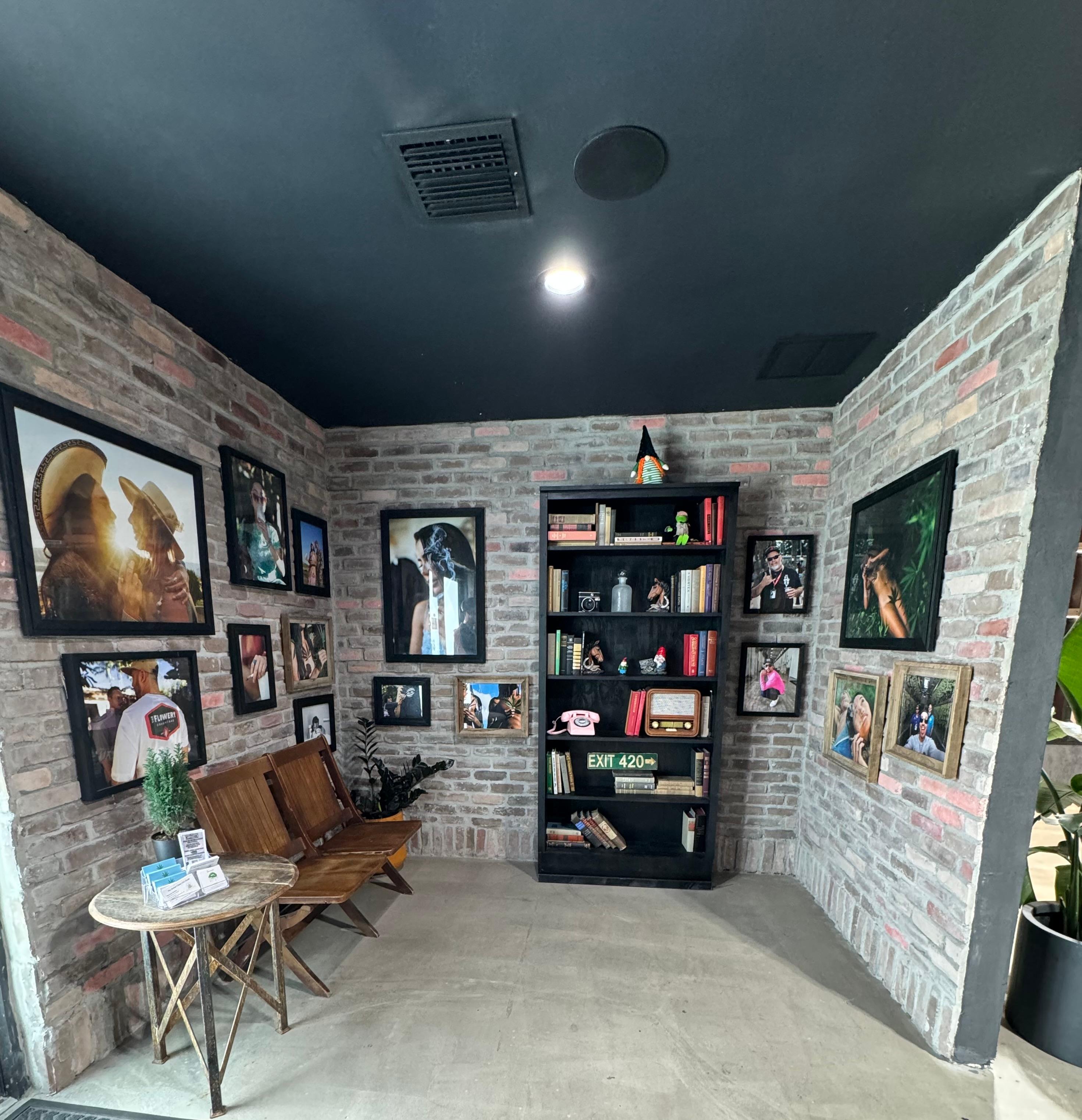 The Flowery Dispensary Ocala Image