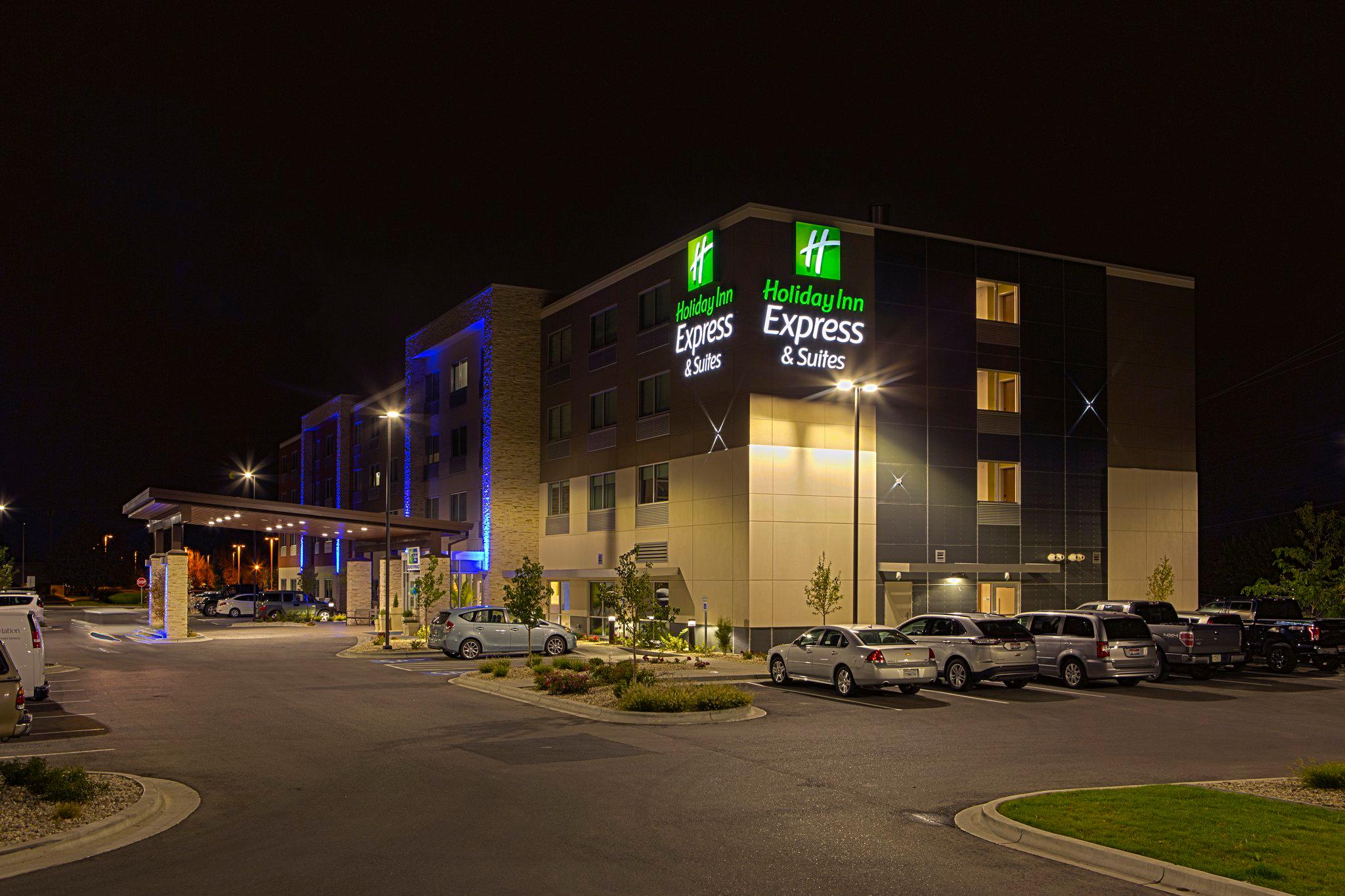 Holiday Inn Express & Suites Boise Airport Photo