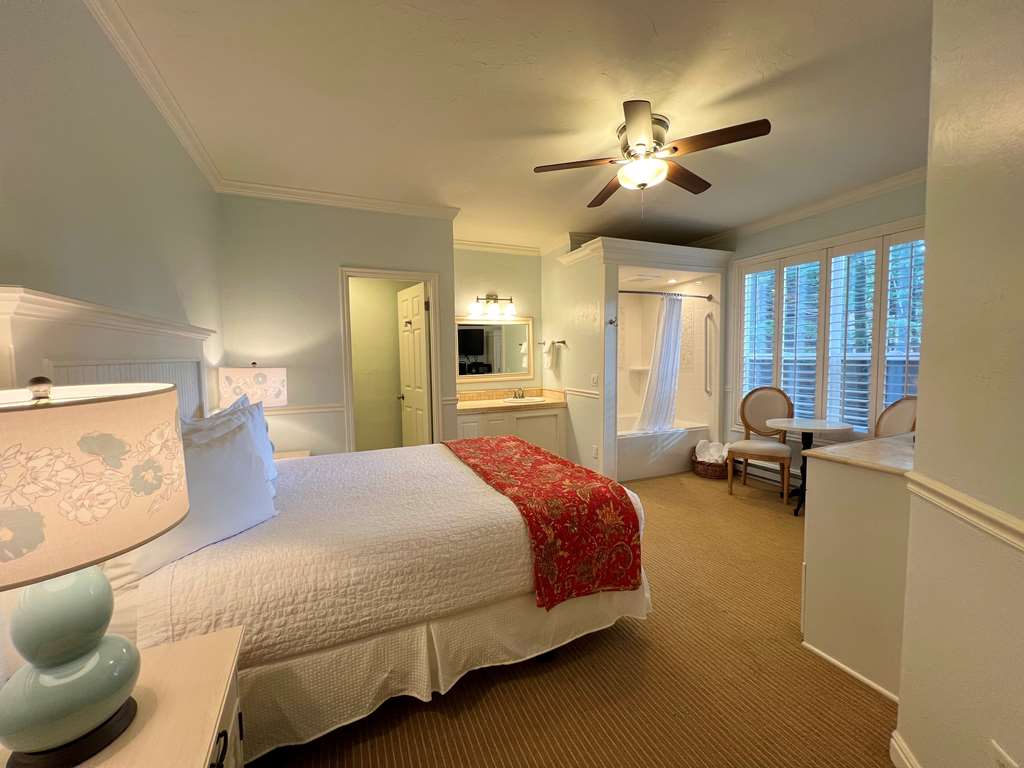Best Western Grandma's Feather Bed Image