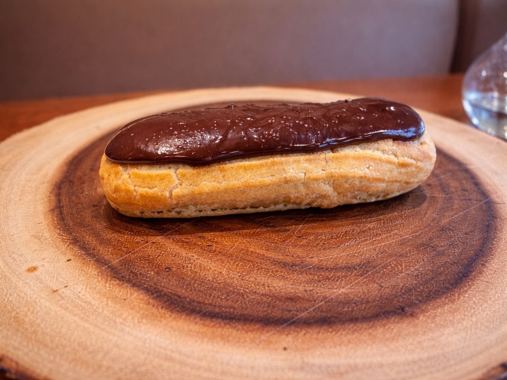 Eclair - Chocolate
