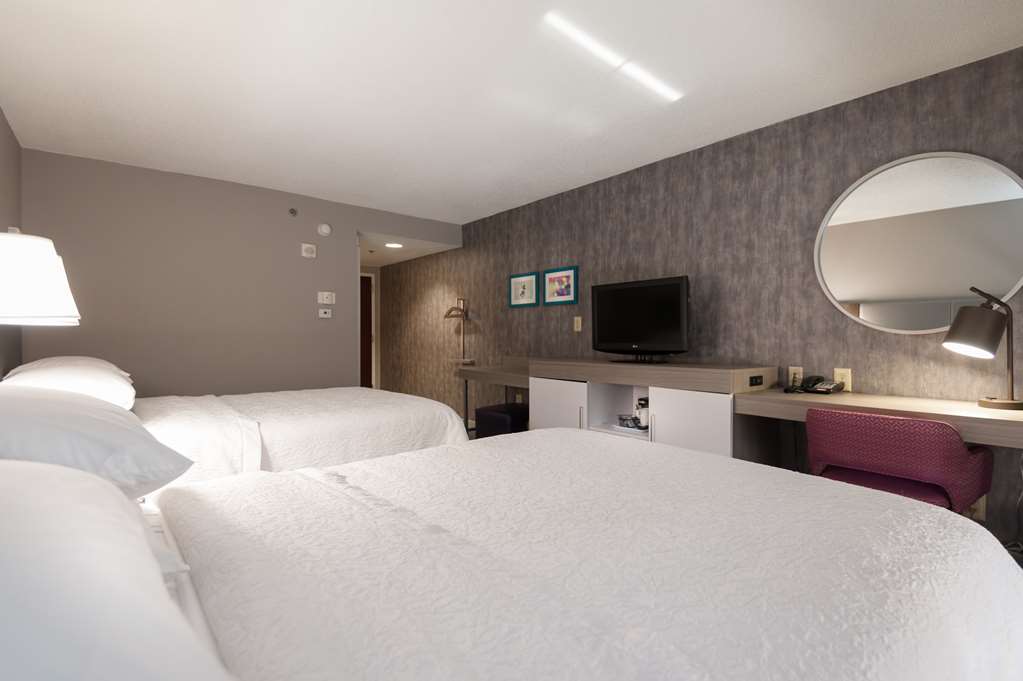 Hampton Inn East Windsor Image