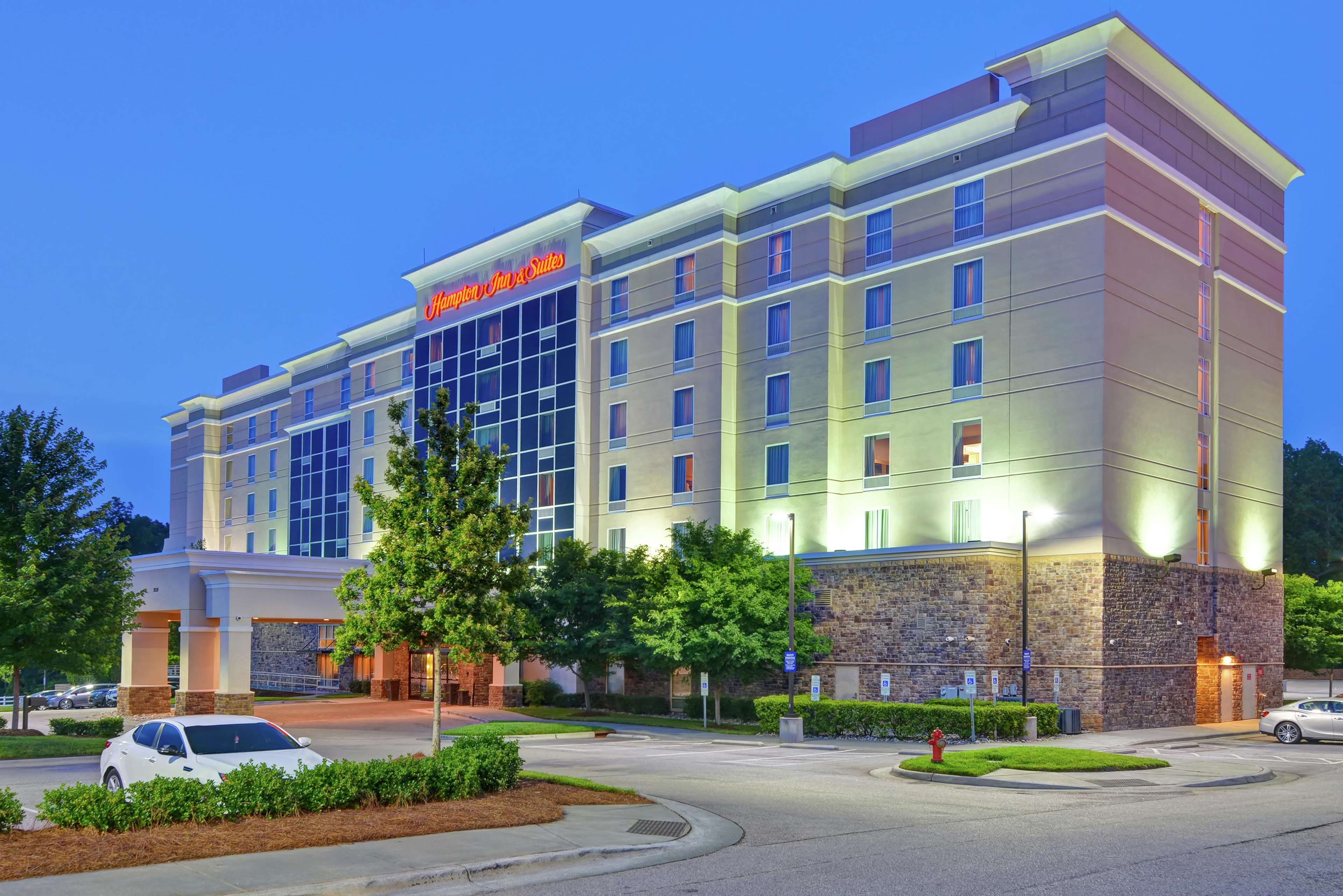 Hampton Inn & Suites Raleigh/Crabtree Valley Photo