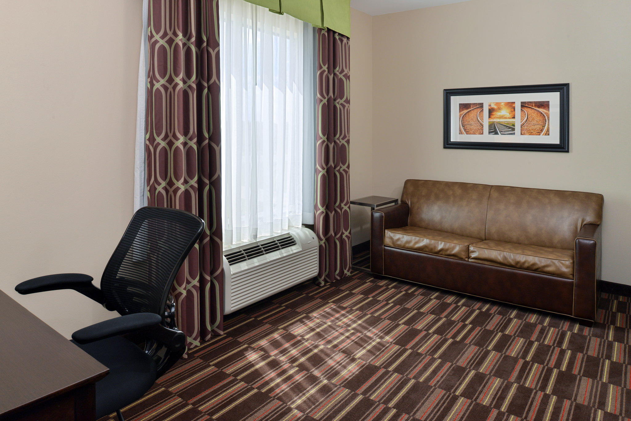Holiday Inn Express & Suites Alva by IHG Image