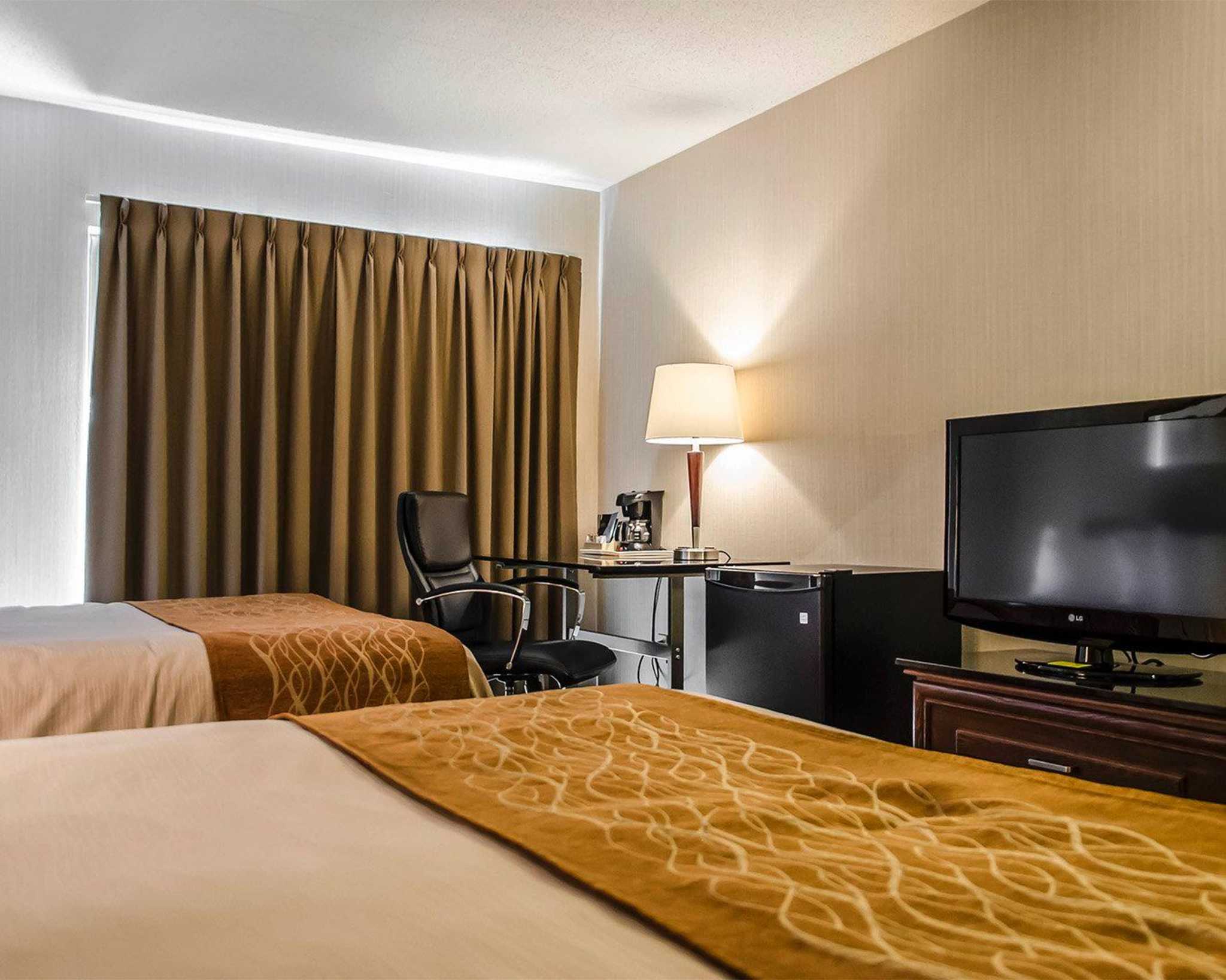 Images Comfort Inn South Shore
