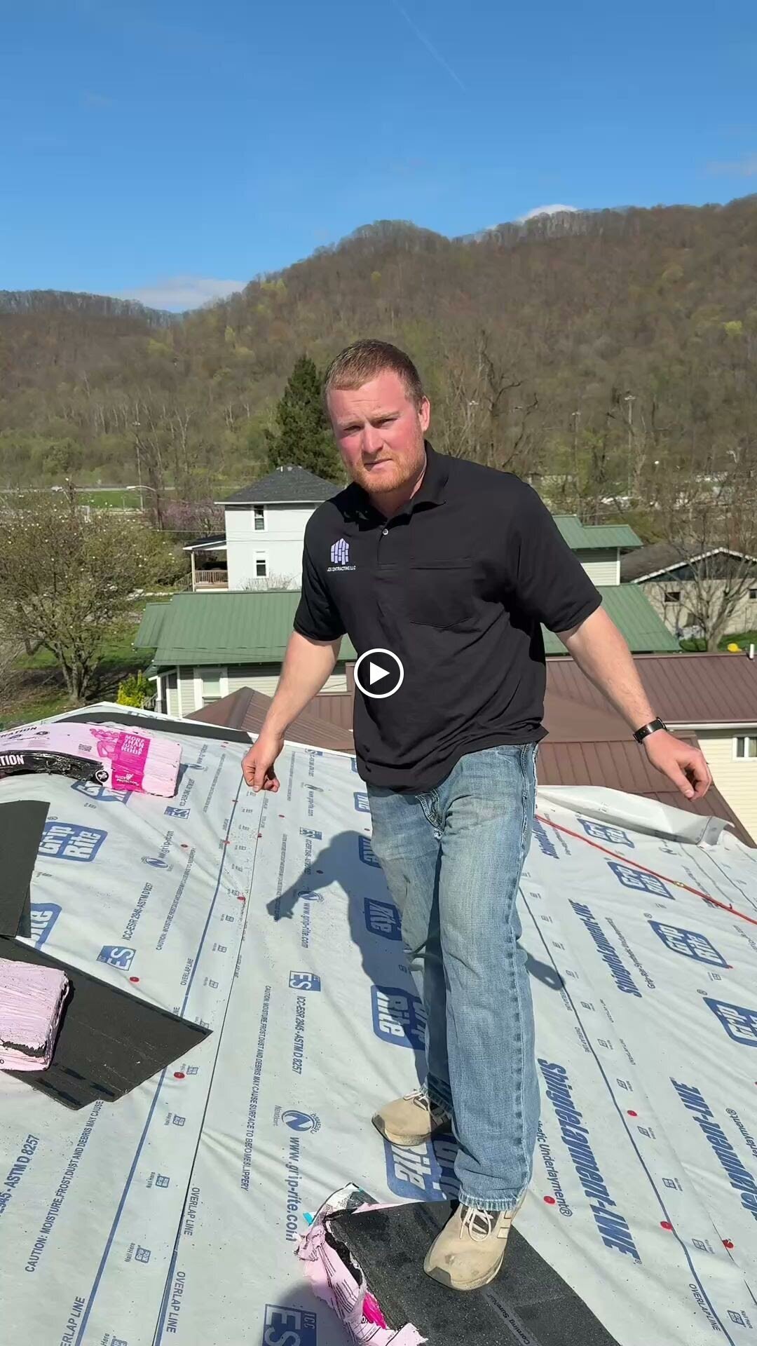 JDB Contracting LLC Logo