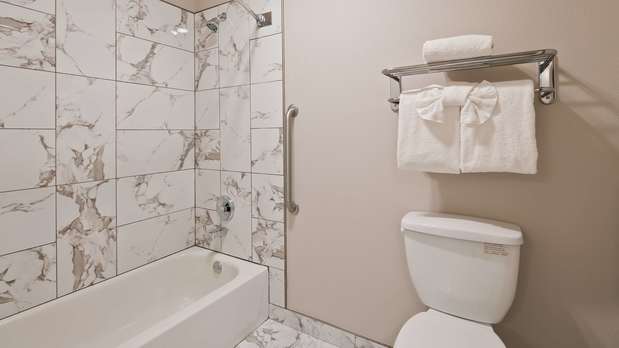 Images Best Western Lighthouse Suites Inn