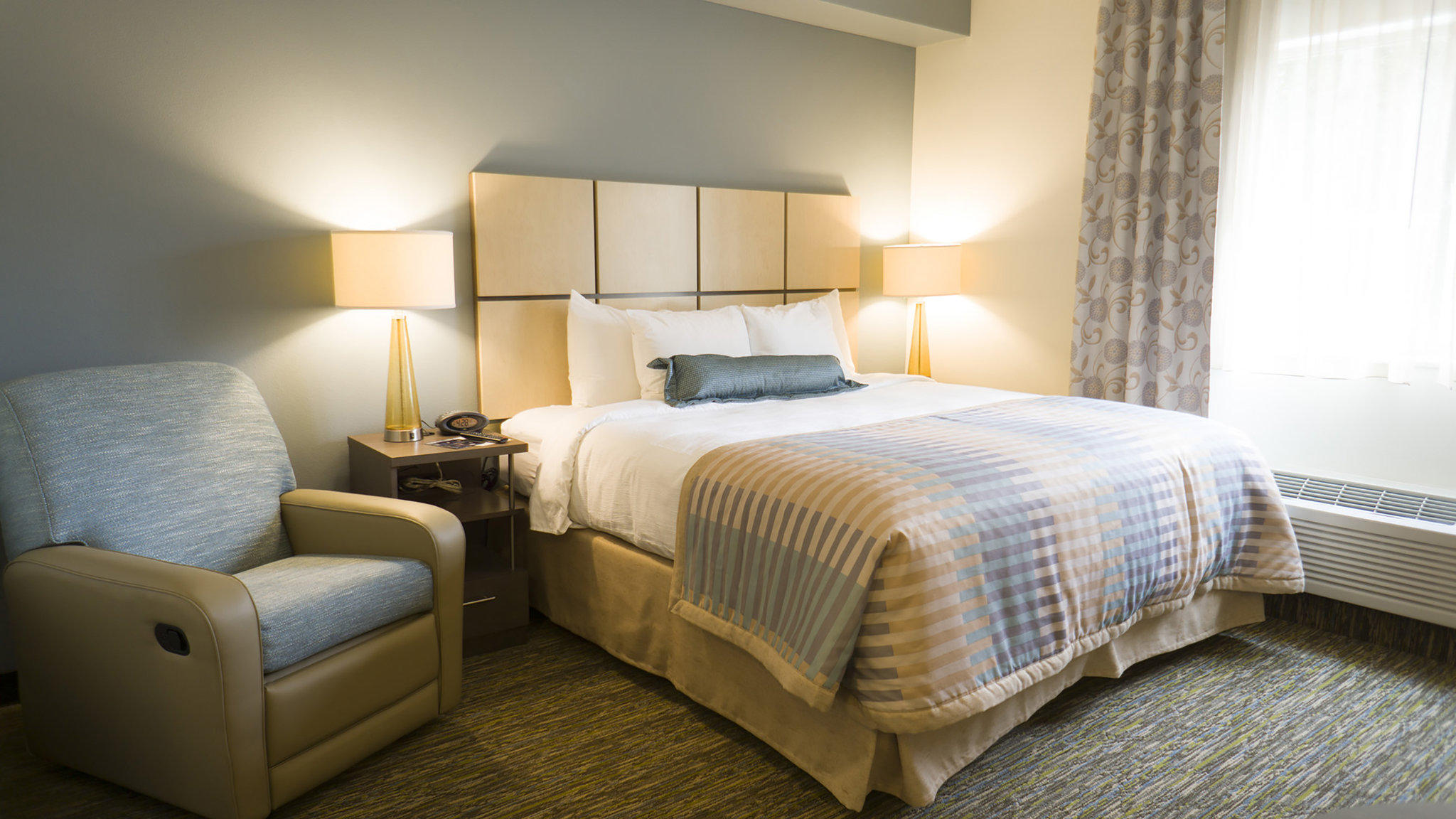 Candlewood Suites Vancouver-Camas Photo