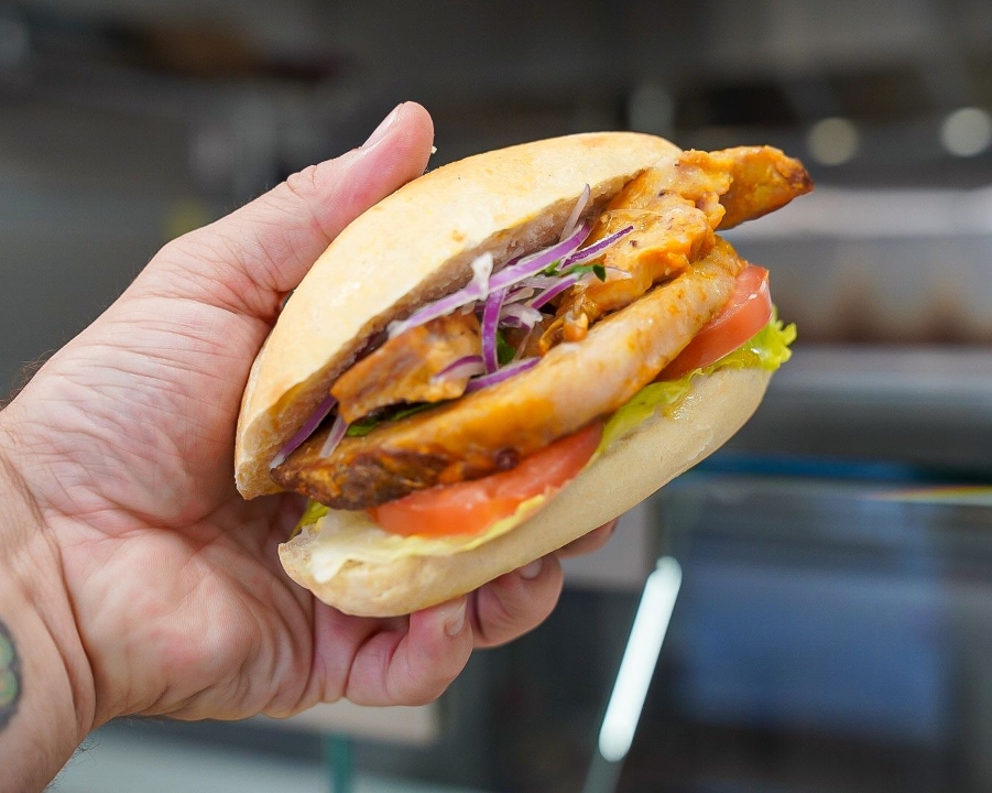 Butifarra Sandwich + 2 Sauces