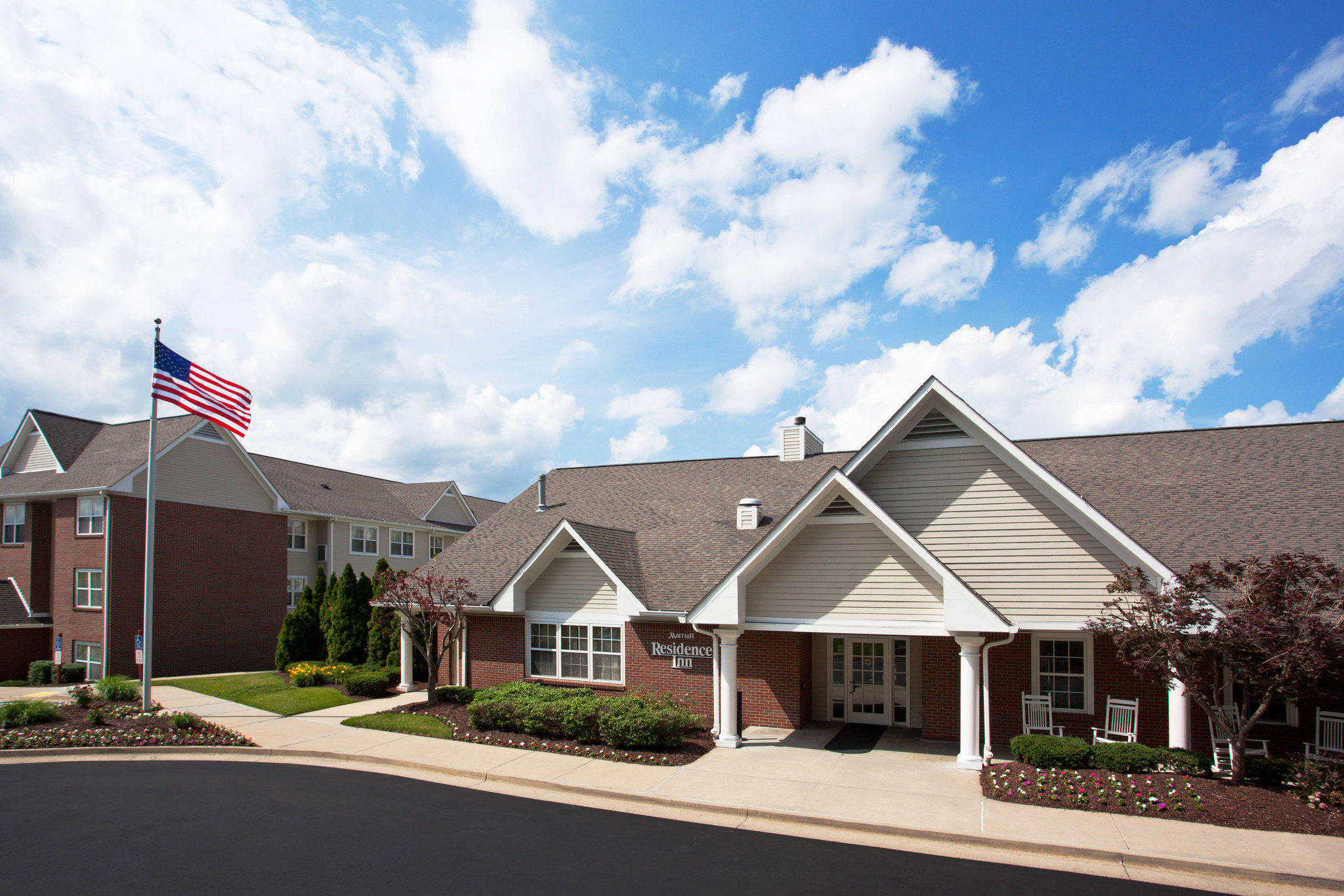 Residence Inn by Marriott Pittsburgh Airport Photo