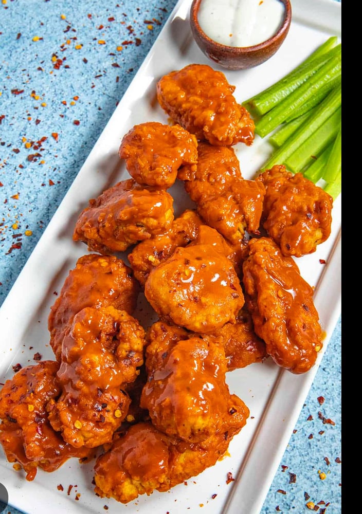 Large Cheese W/ 1 Topping & Boneless Wings