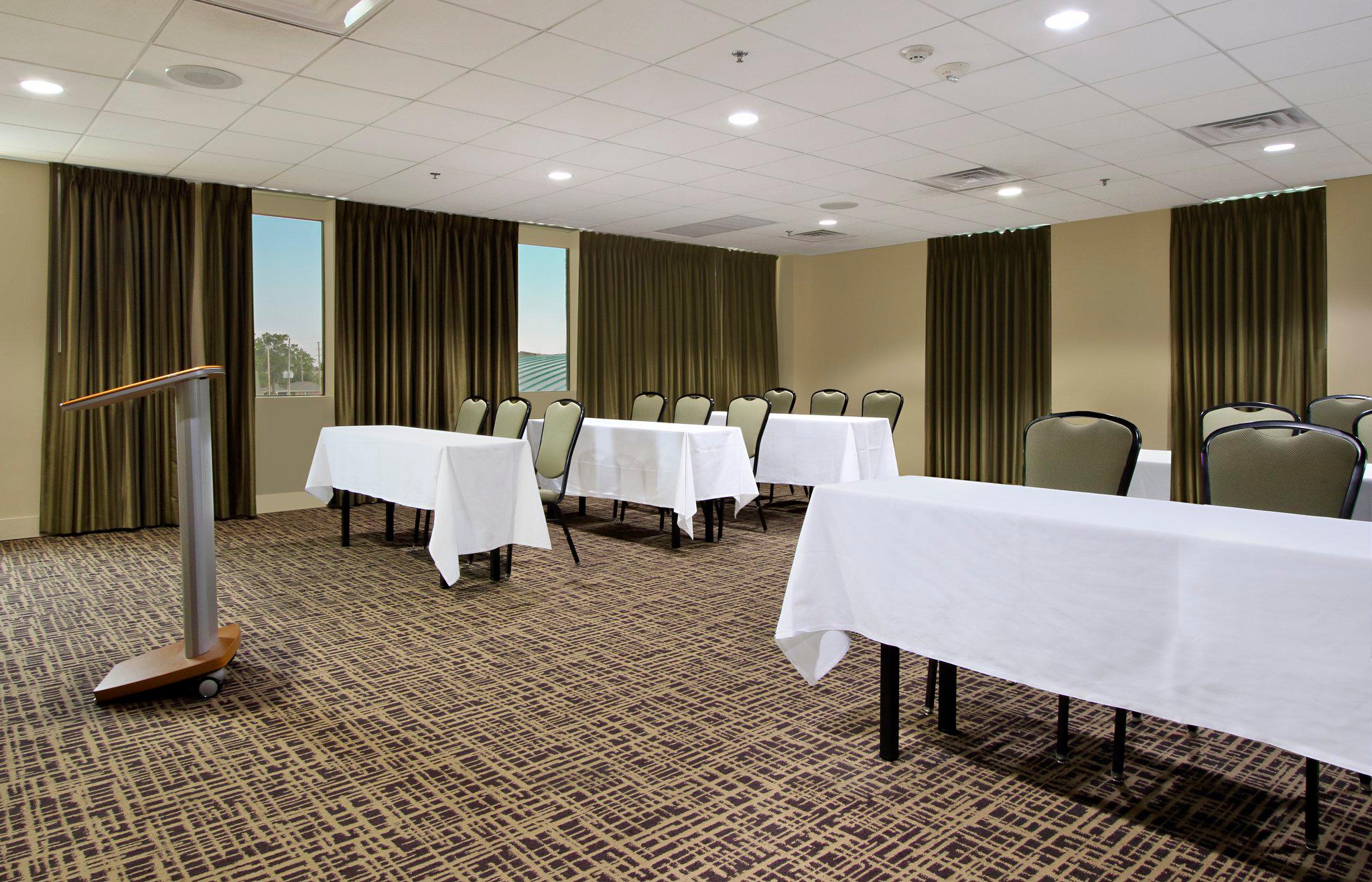 Holiday Inn Metairie New Orleans Airport Photo