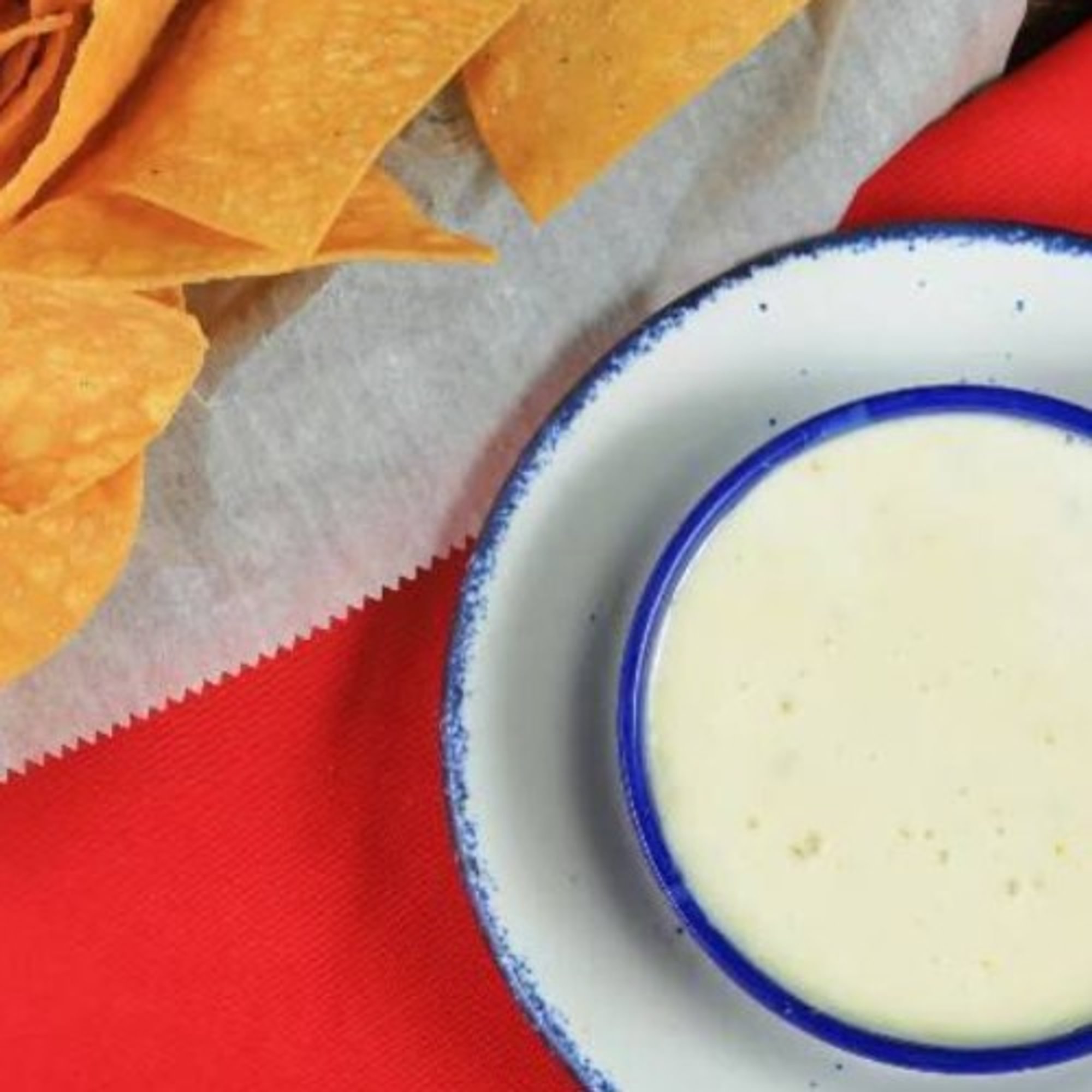 Queso Dip & Chips