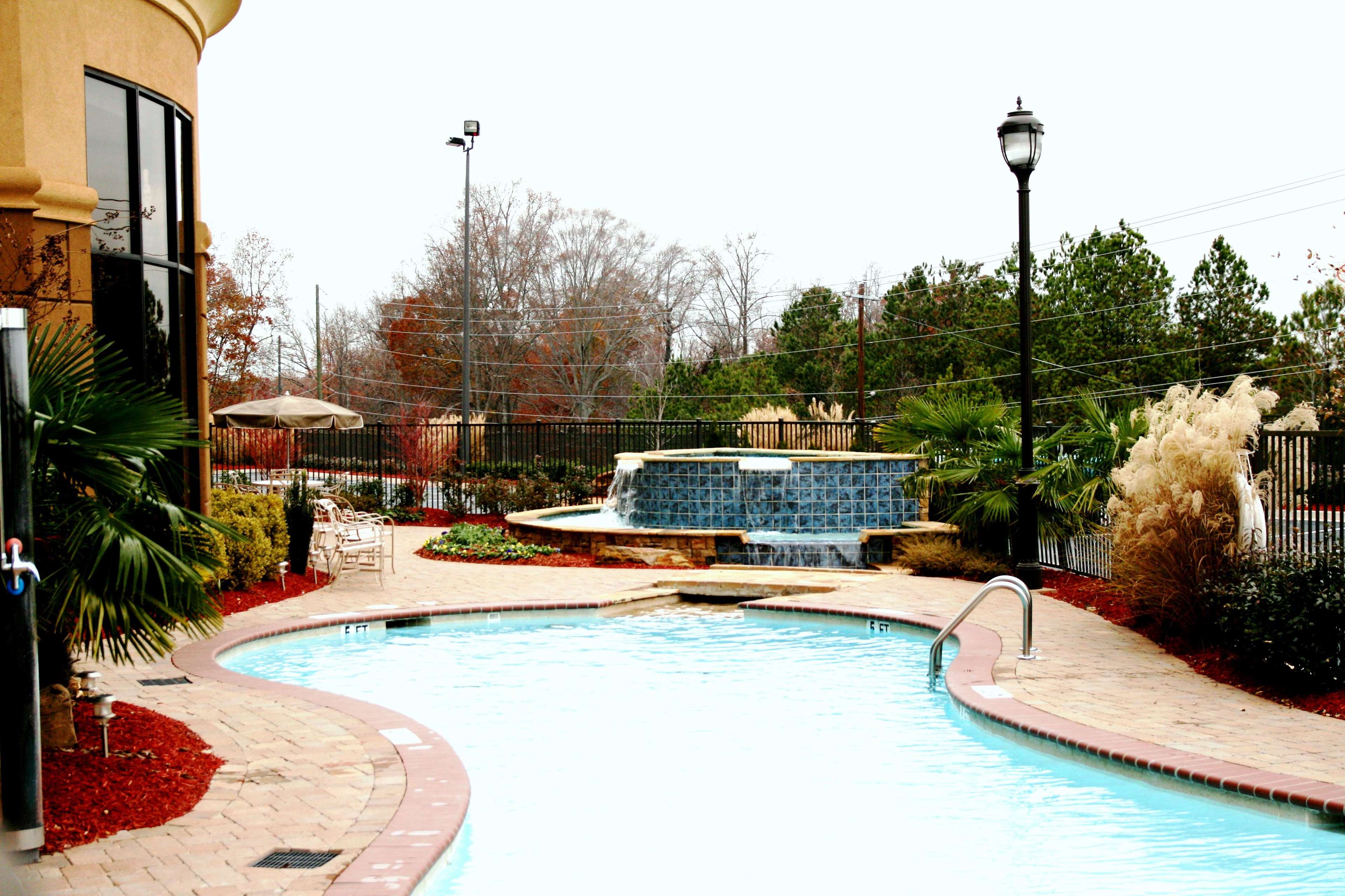 Hampton Inn & Suites ATL-Six Flags Photo