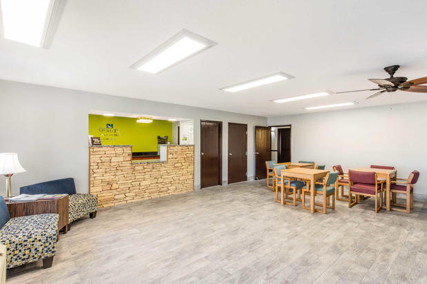 Images Quality Inn & Suites