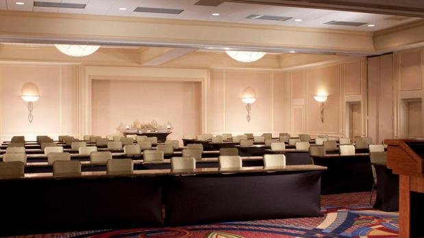 Images Omaha Marriott