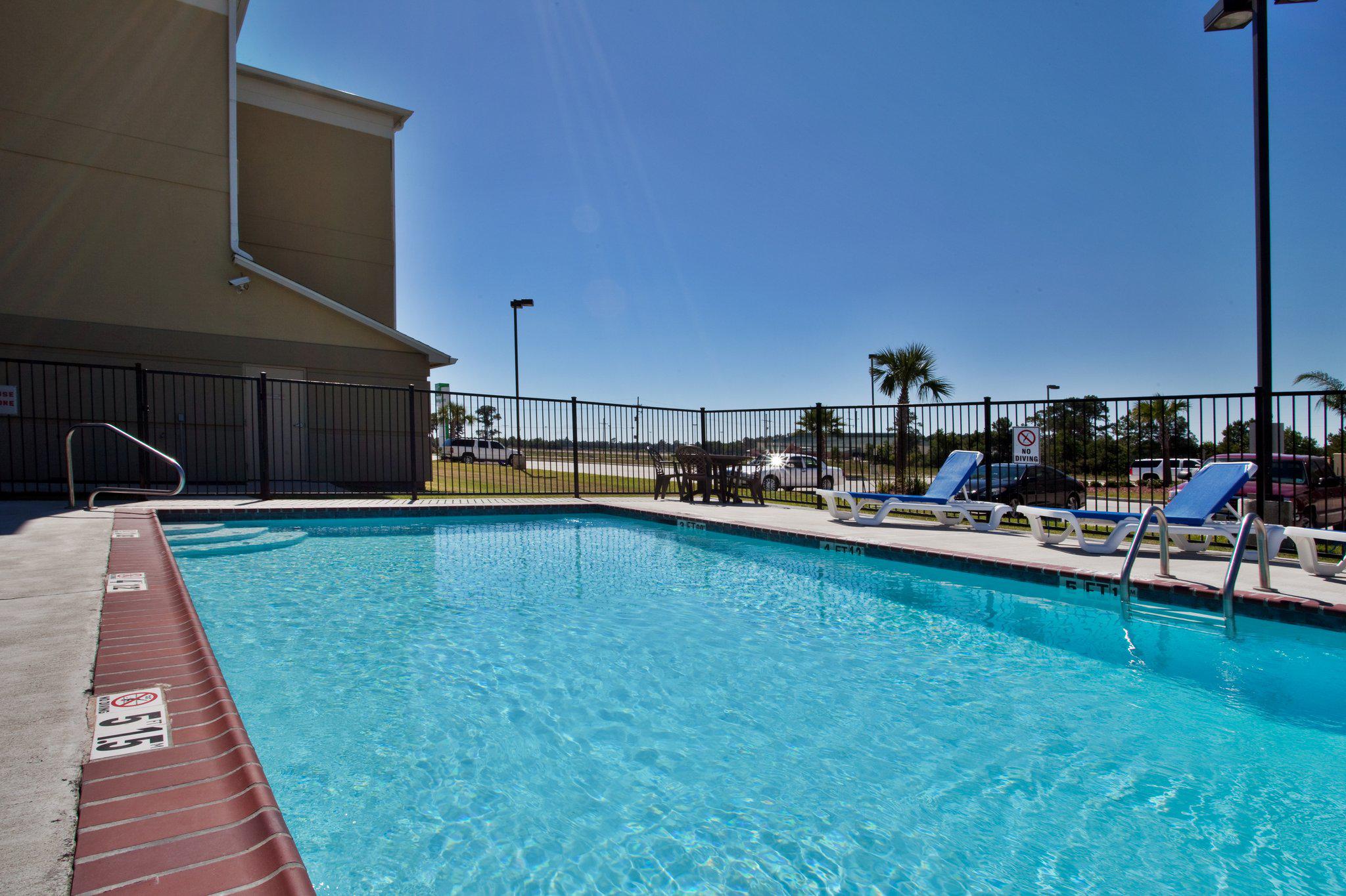 Candlewood Suites Lake Charles-Sulphur Photo