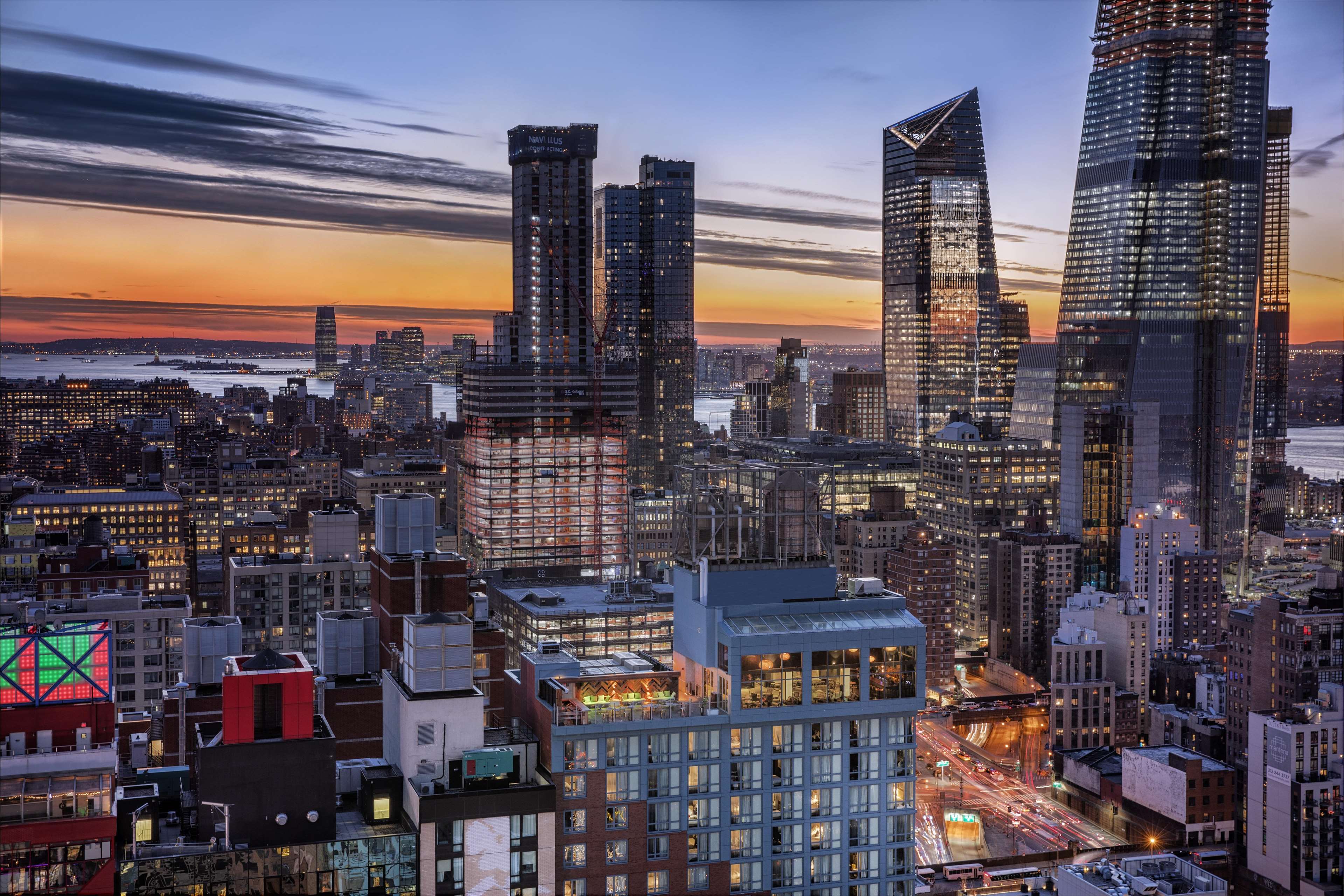 DoubleTree by Hilton Hotel New York Times Square West Photo