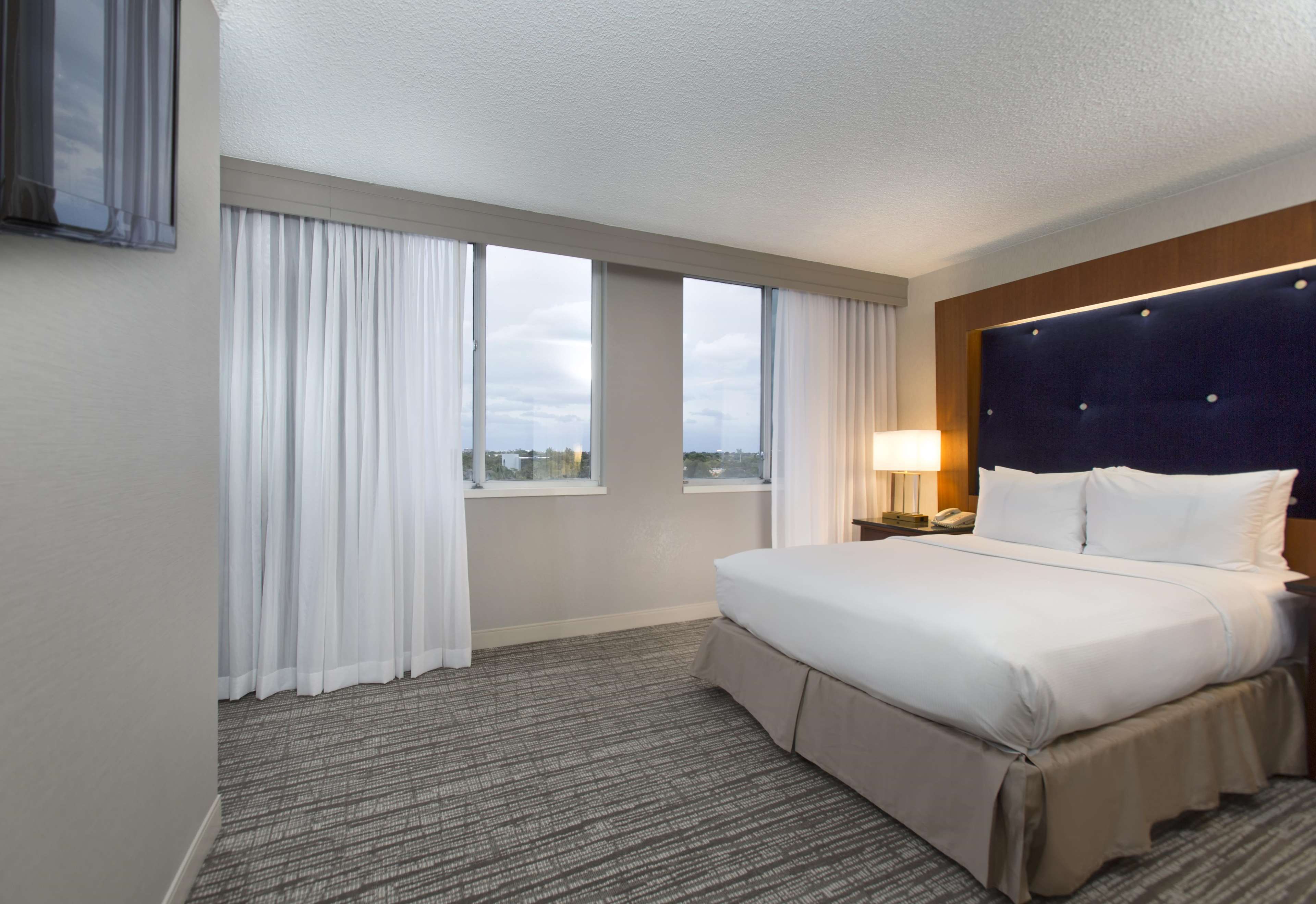 DoubleTree by Hilton Hotel Deerfield Beach - Boca Raton Photo