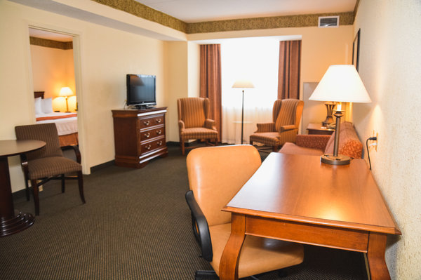 Images Country Inn & Suites by Radisson, London South, ON
