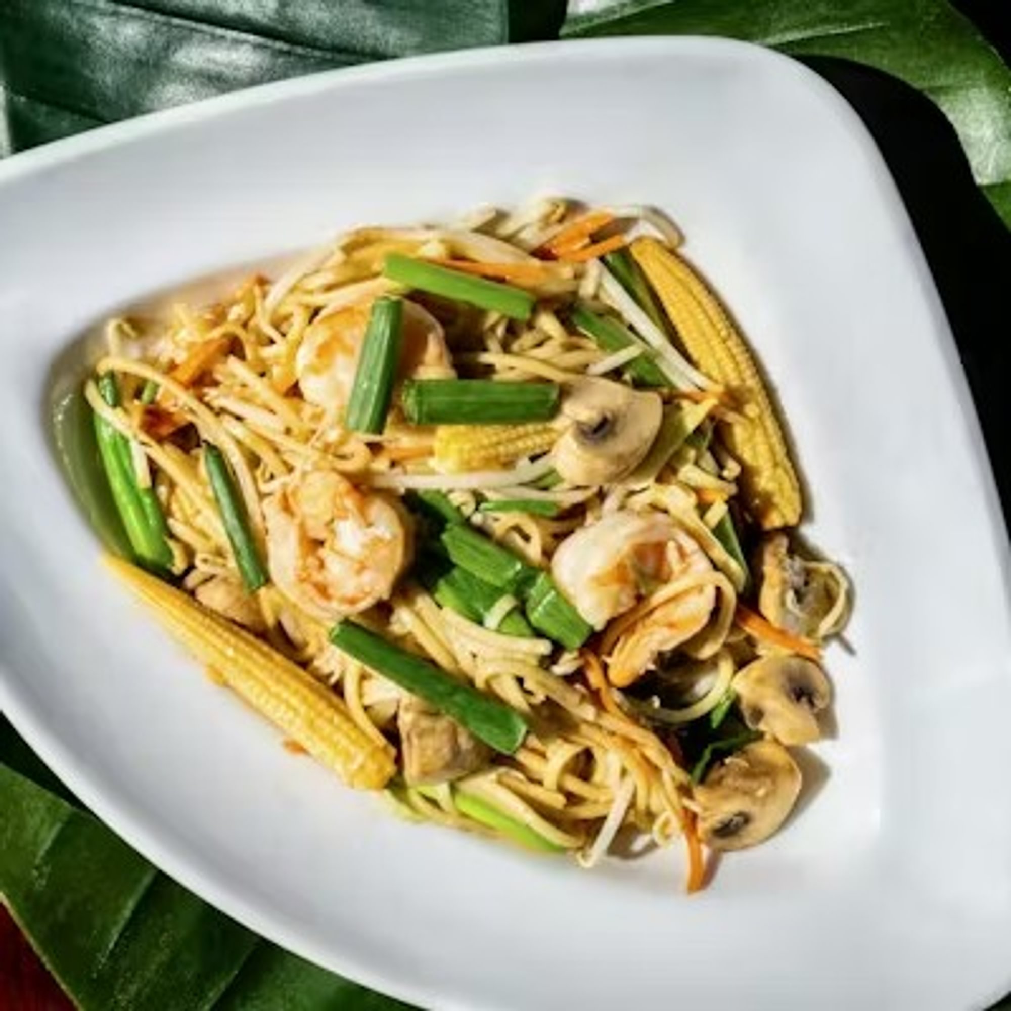 L Thai Lo Mein