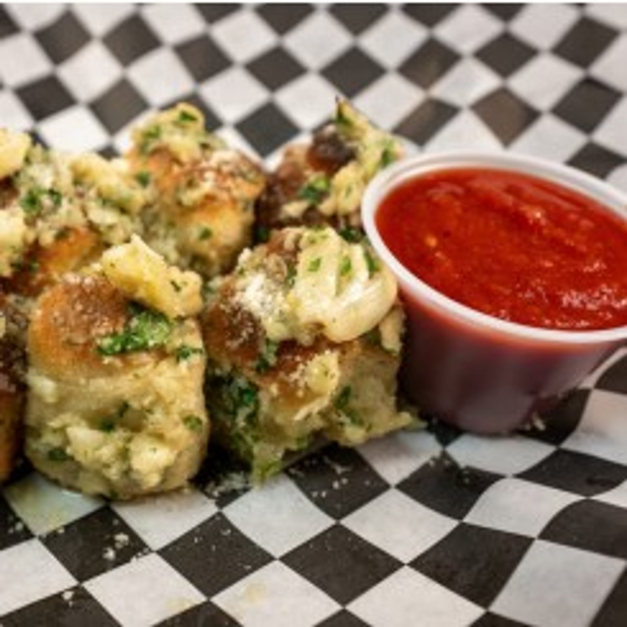 Garlic Knots (6)
