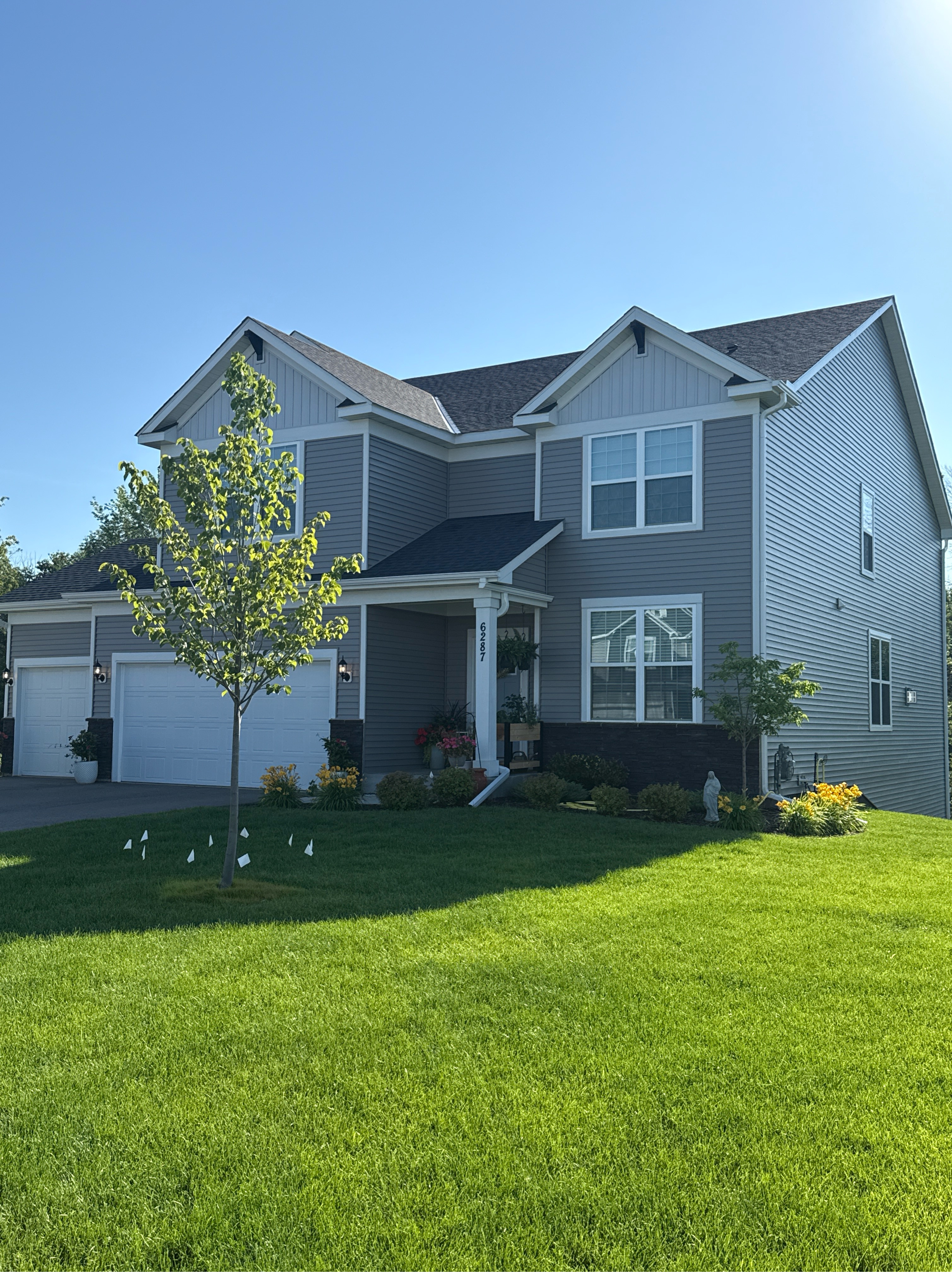 RC Seamless Gutters LLC Image