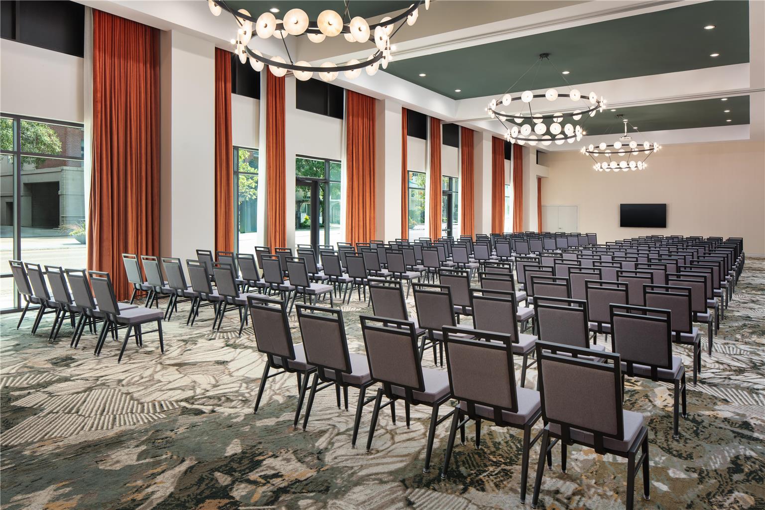 Embassy Suites by Hilton Chattanooga Downtown Image