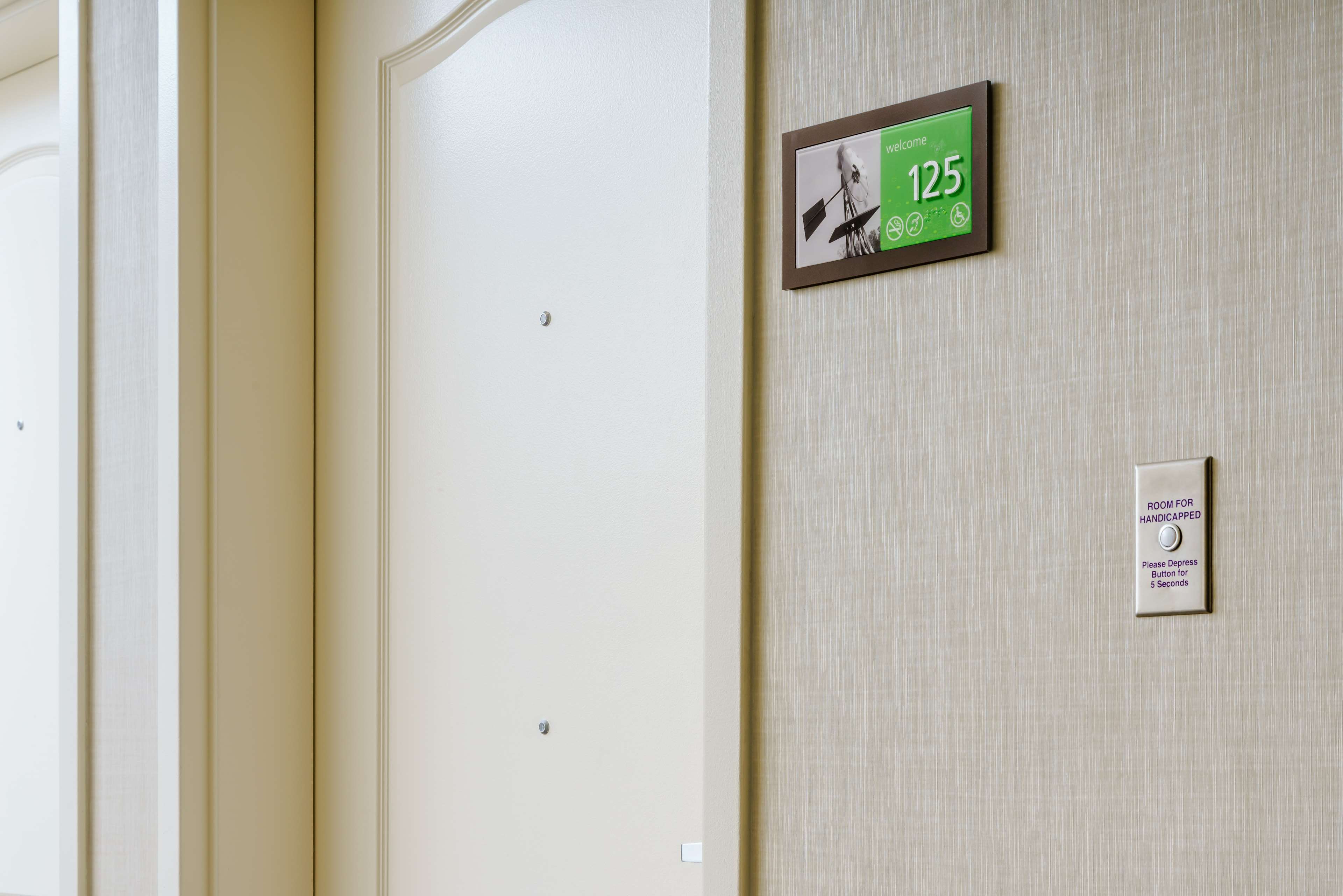 Guest room