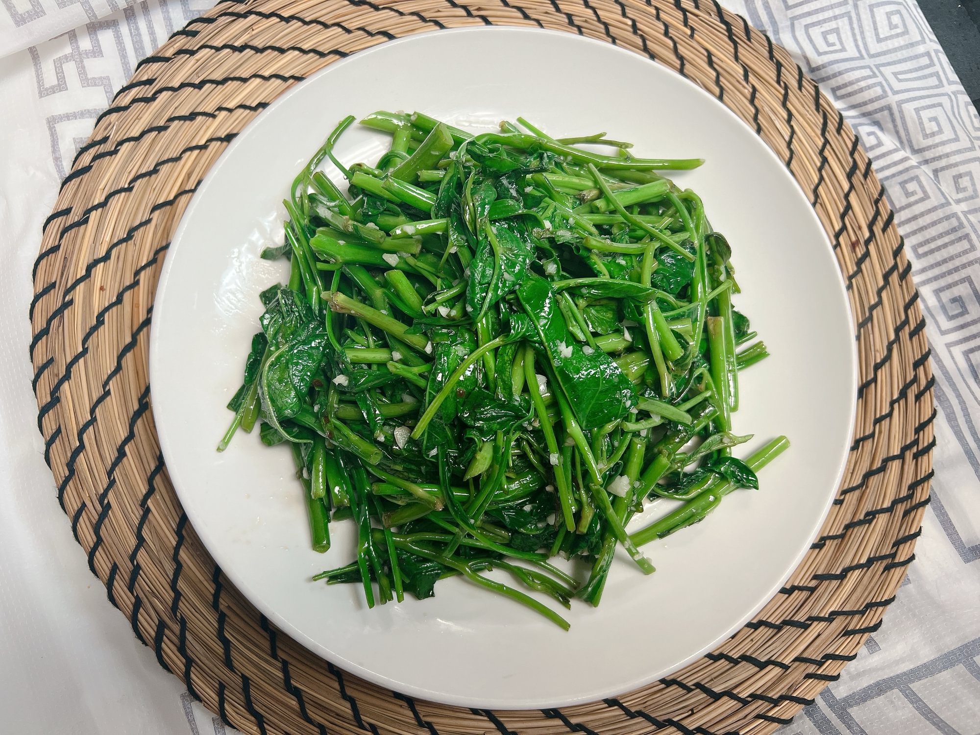 Ong Choy with Garlic 蒜炒空心菜