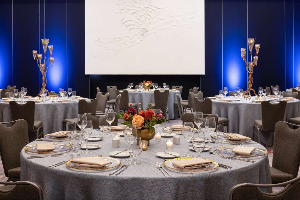 The Lofton Hotel Minneapolis, Tapestry Collection by Hilton Image