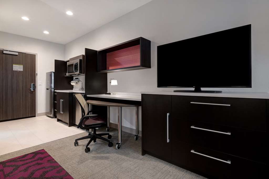 Home2 Suites by Hilton Redding Image