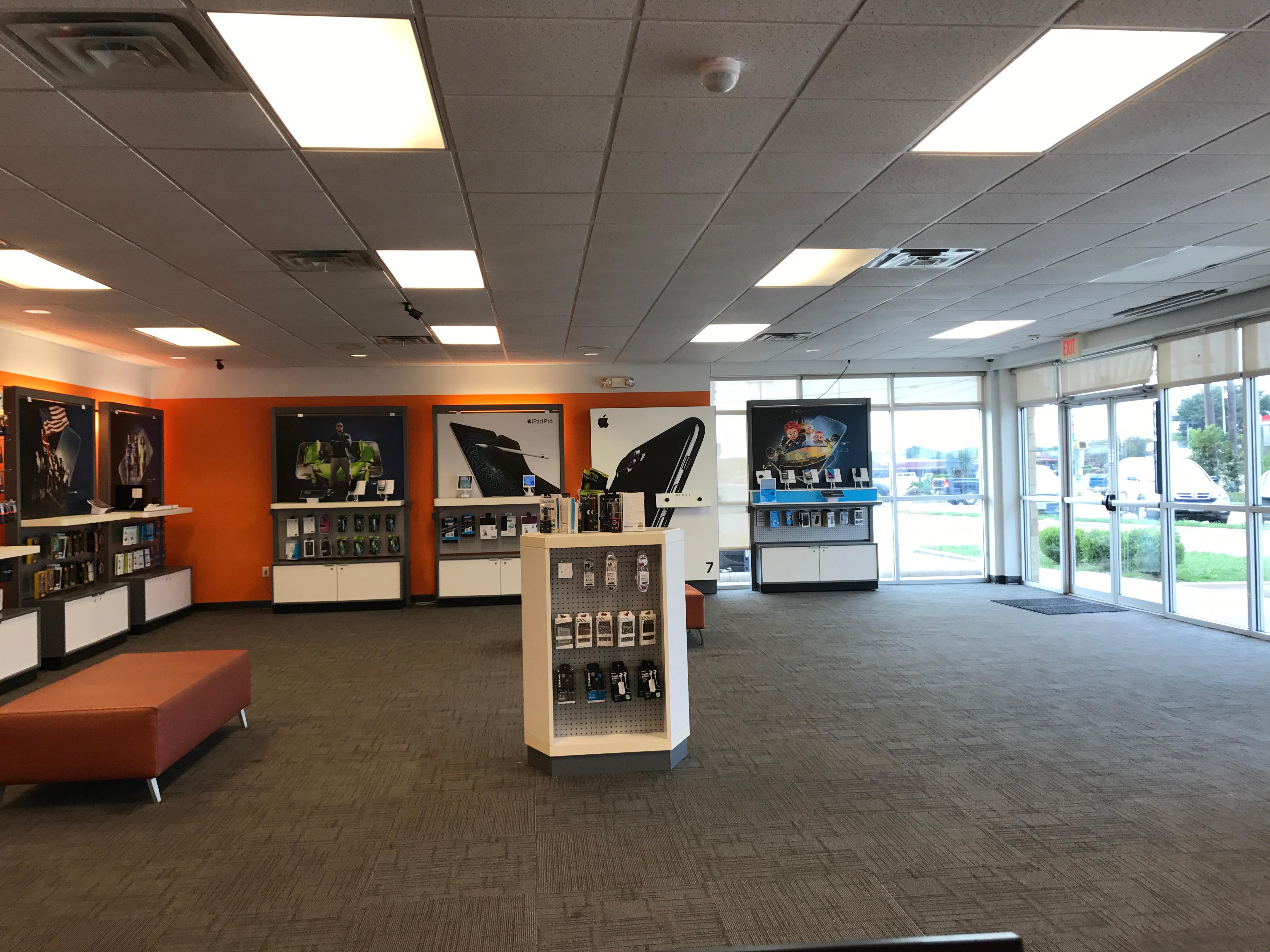 AT&T Store Photo