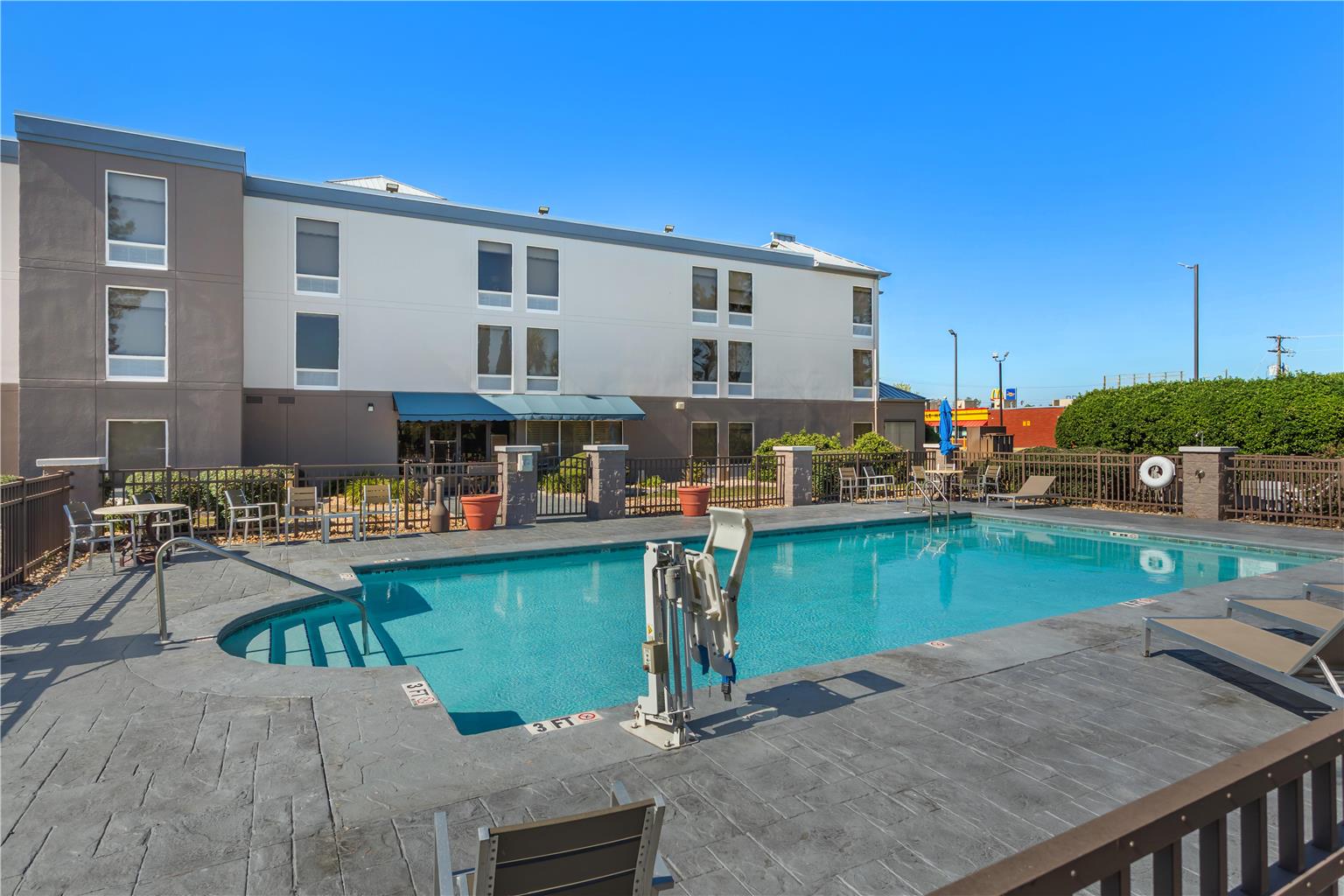 Best Western Plus Madison Image