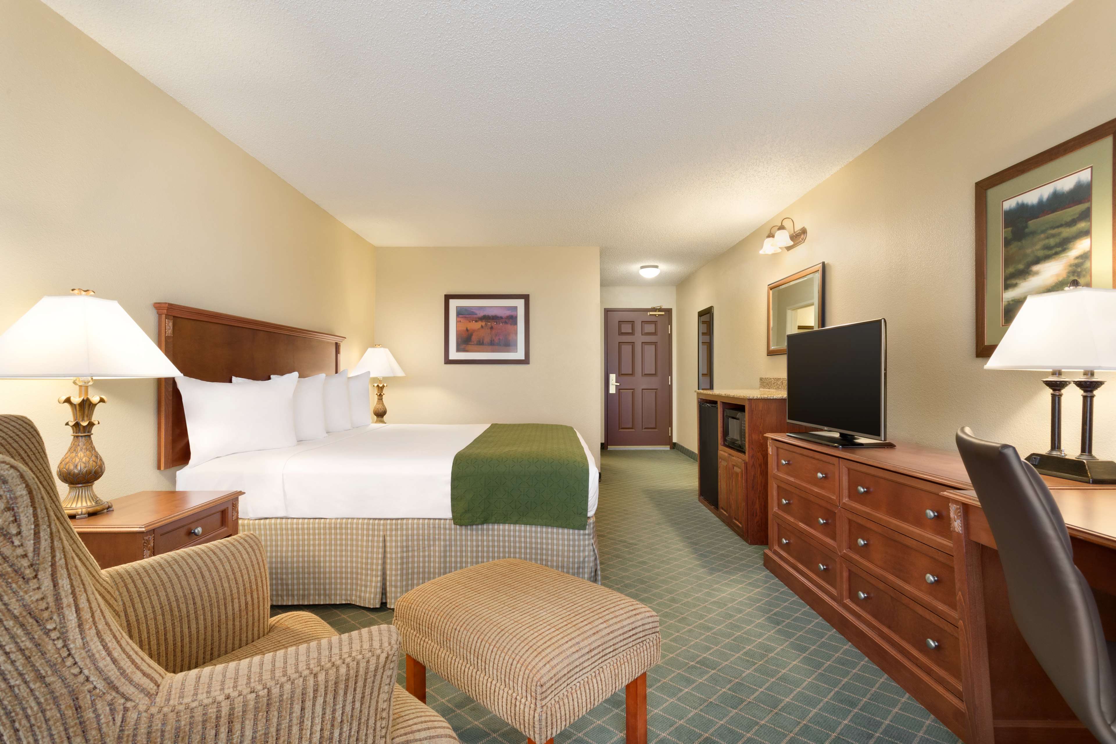 Country Inn & Suites by Radisson, Boise West, ID Photo