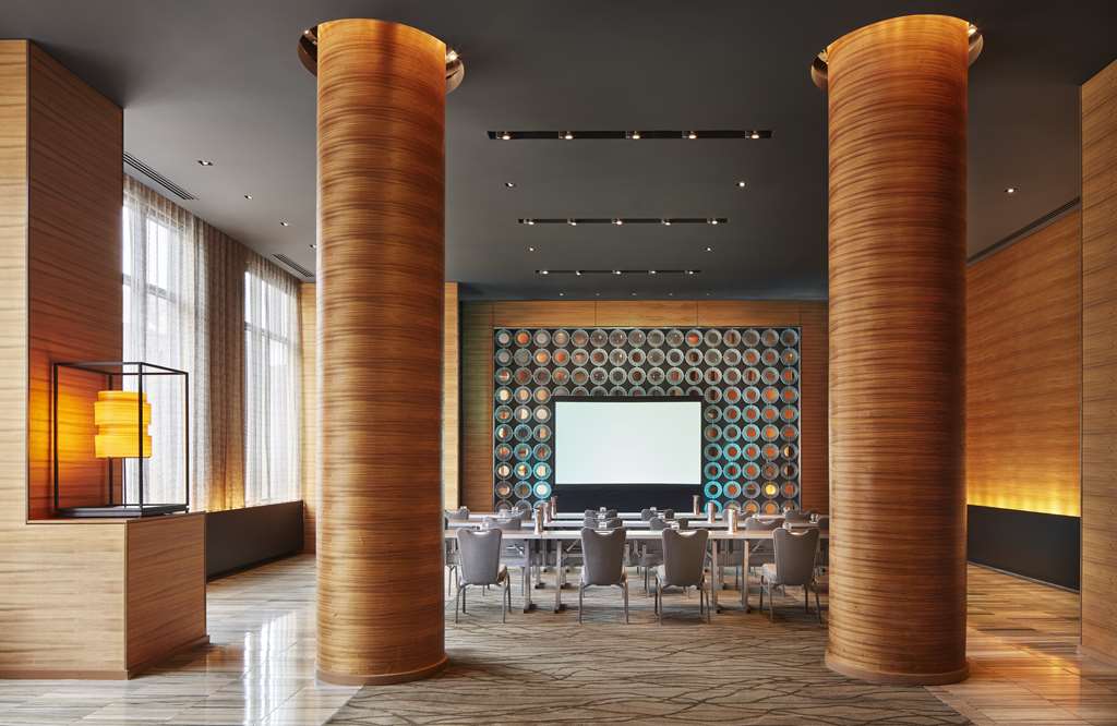 The Lofton Hotel Minneapolis, Tapestry Collection by Hilton Image