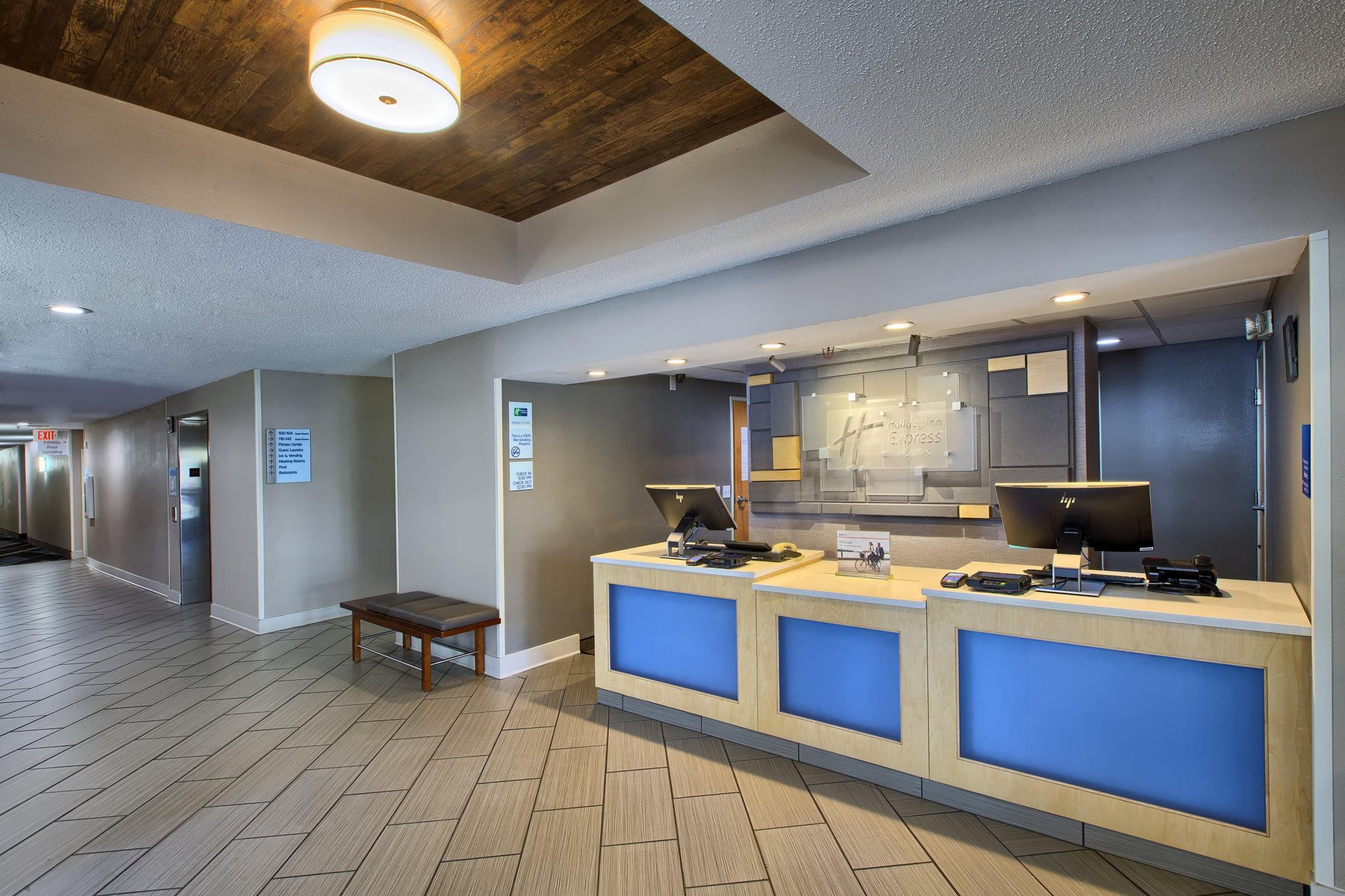 Holiday Inn Express & Suites Raleigh North - Wake Forest Photo