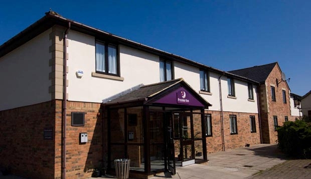 Images Premier Inn Silverstone