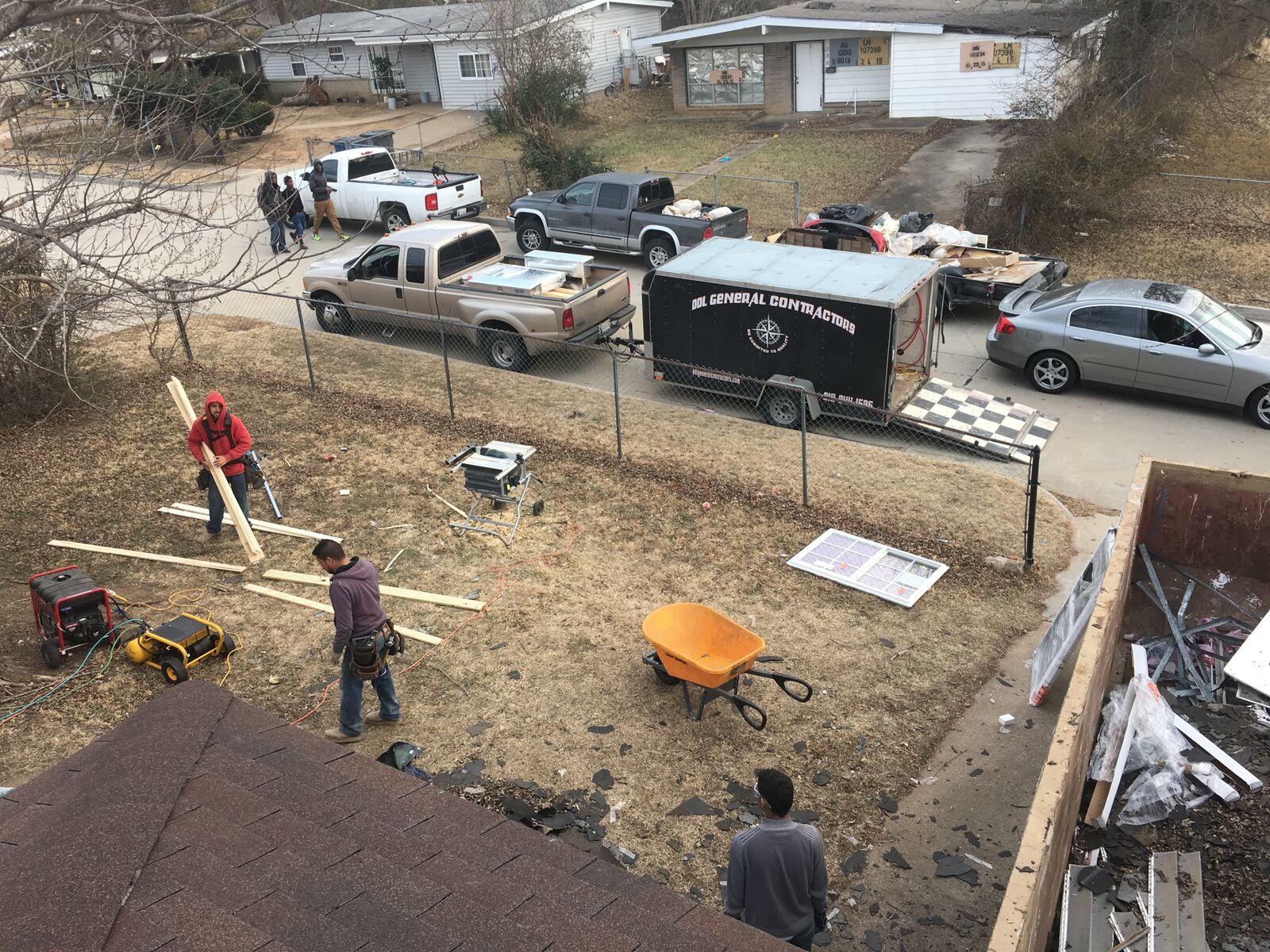 DDL General Contractors LLC Logo