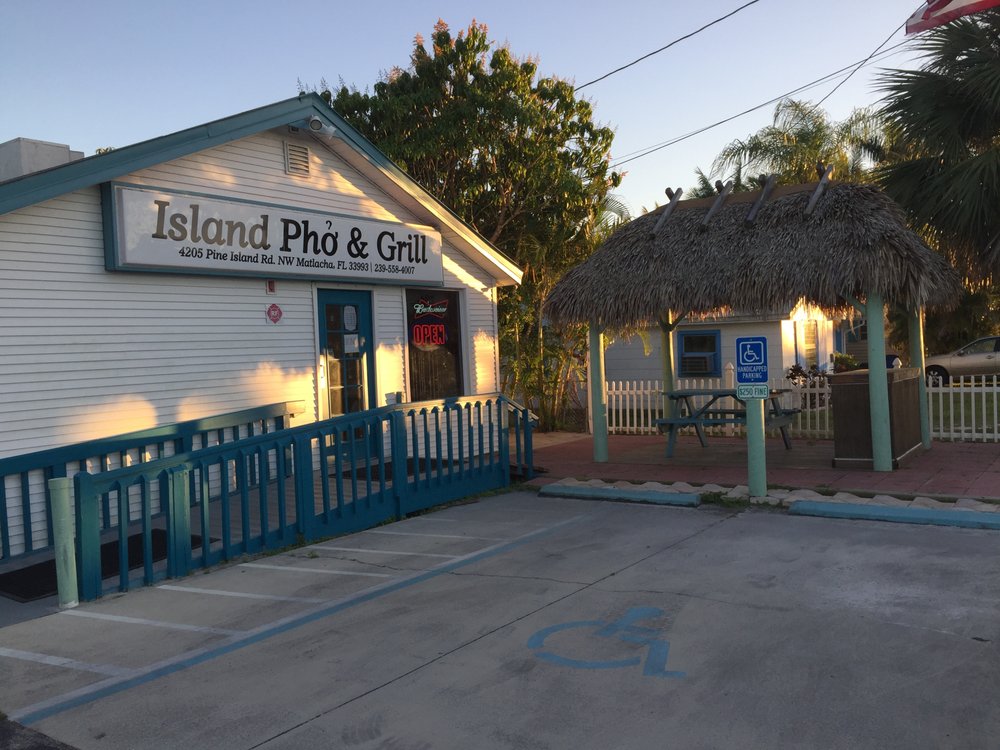 Island Pho & Grill Photo