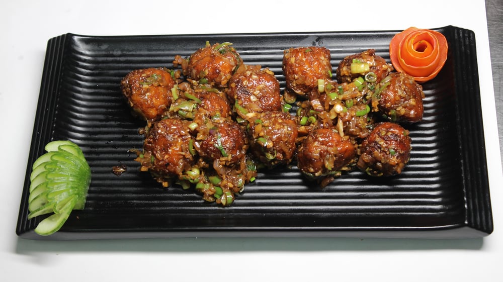 Veg Manchurian (Dry/Gravy)