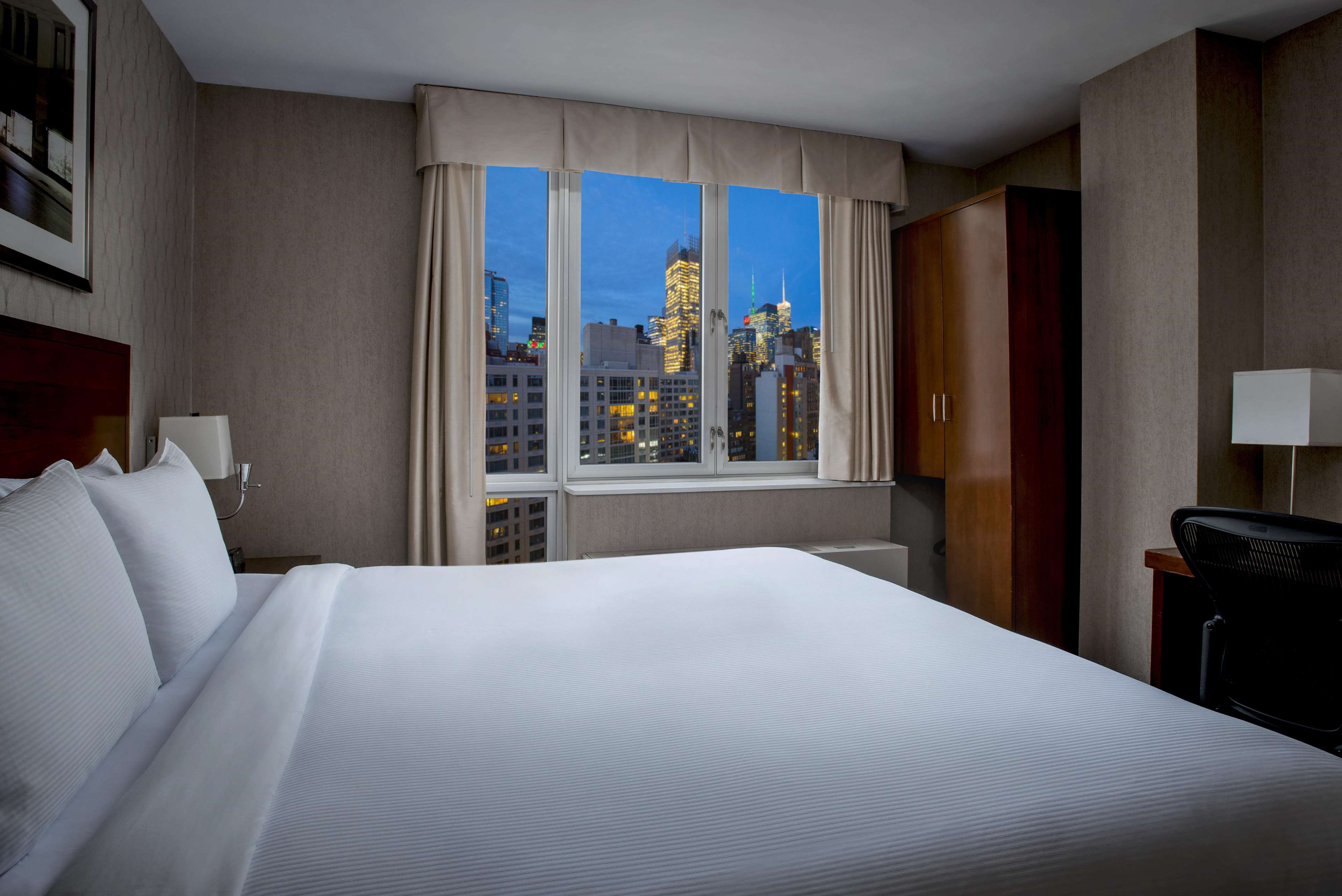 DoubleTree by Hilton Hotel New York - Times Square South Photo