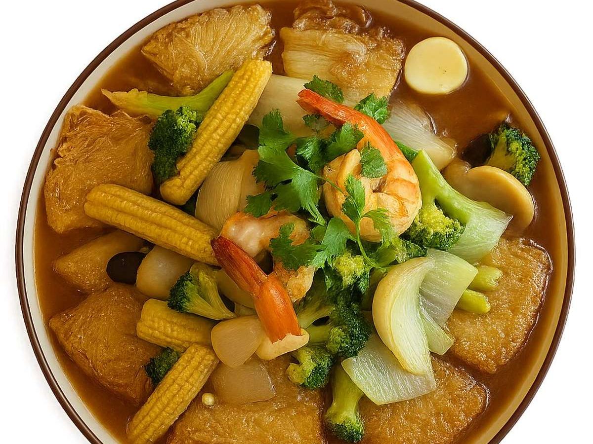 Pan-fried Pho Noodle  (Pho Ap Chao)