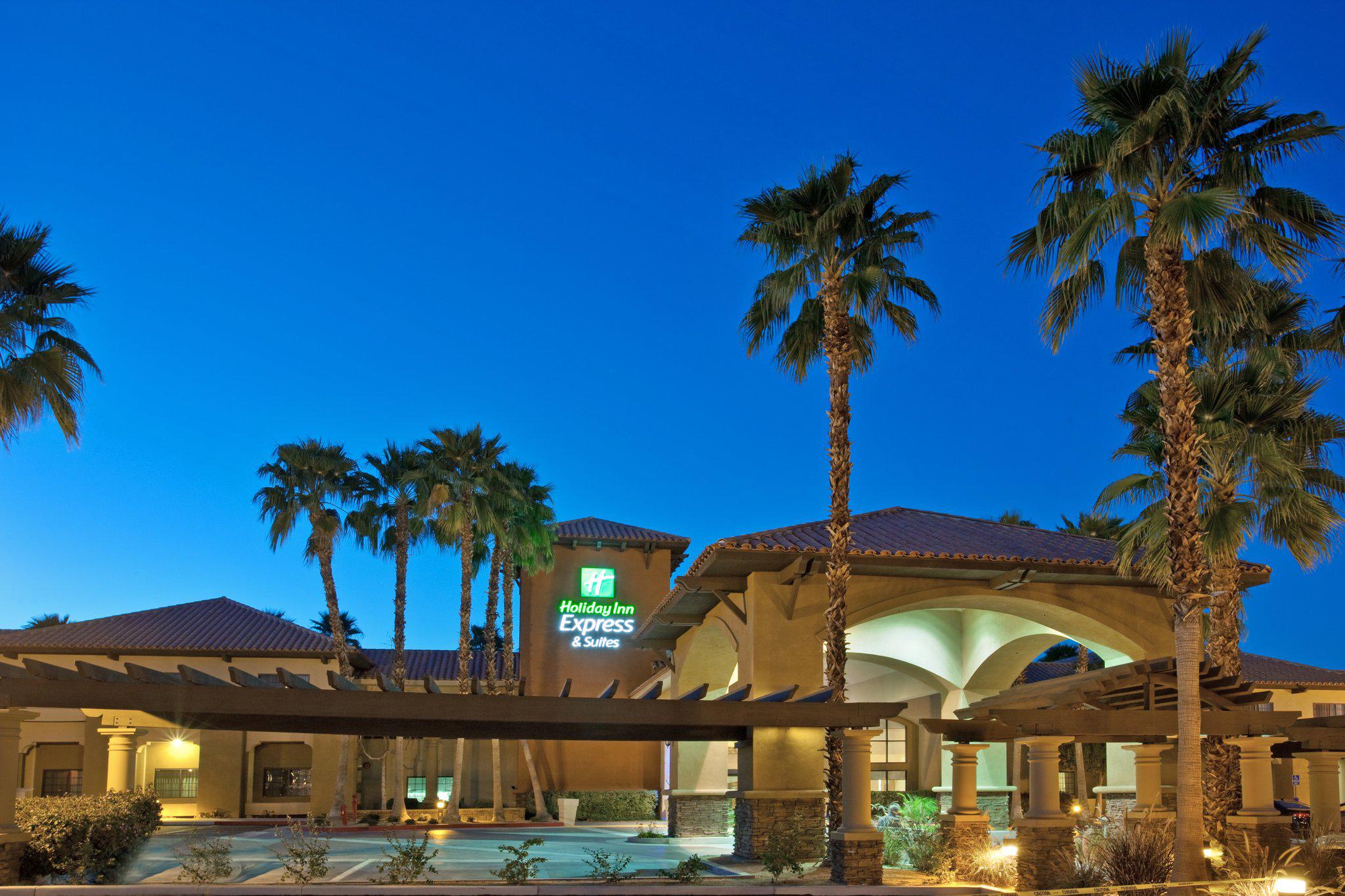 Holiday Inn Express & Suites Rancho Mirage - Palm Springs Area Photo