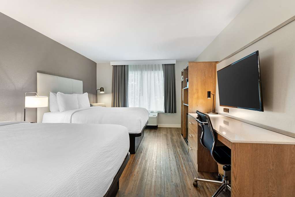 Best Western Plus Rancho Cordova Inn Image