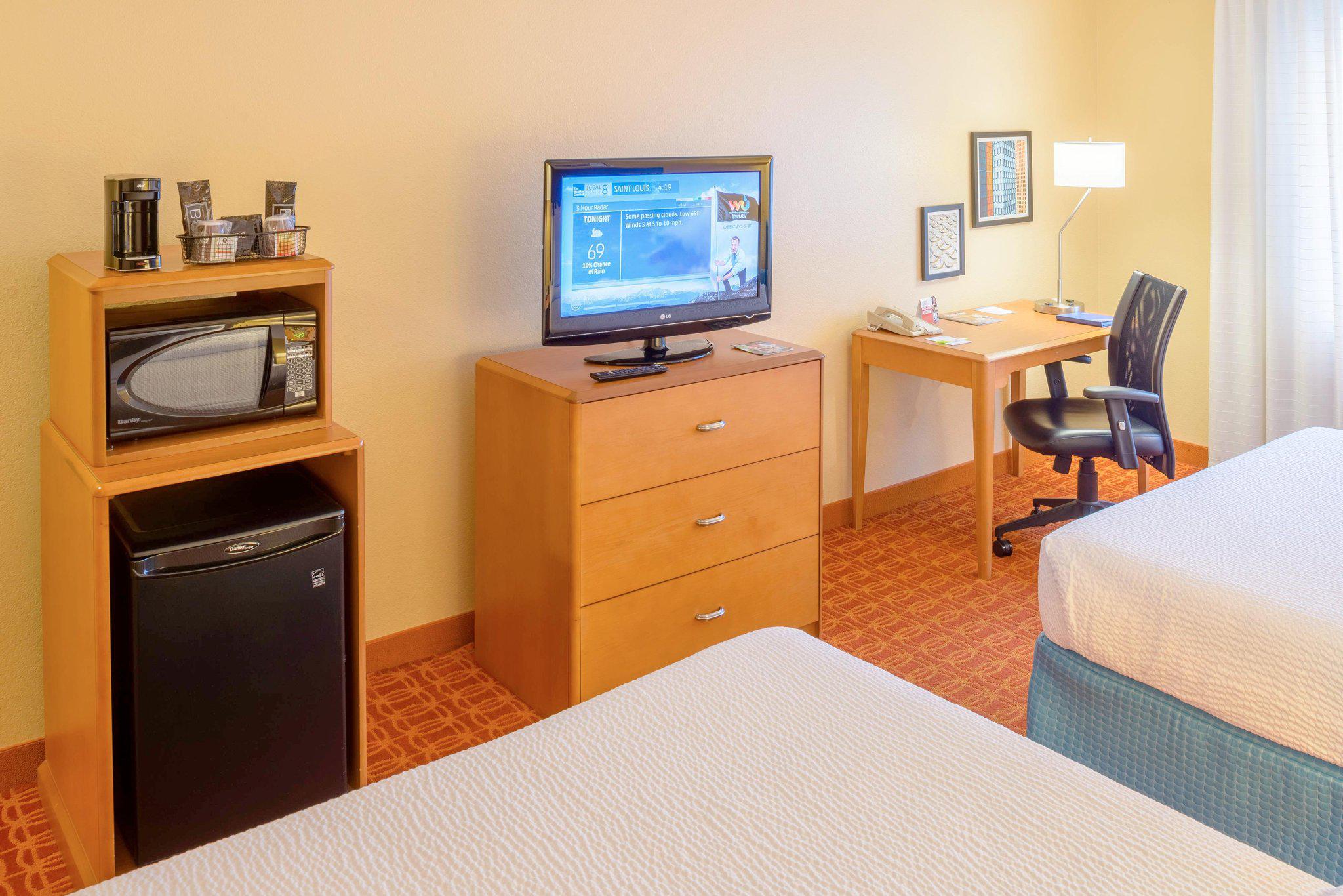 Fairfield Inn by Marriott St. Louis Collinsville, IL Photo