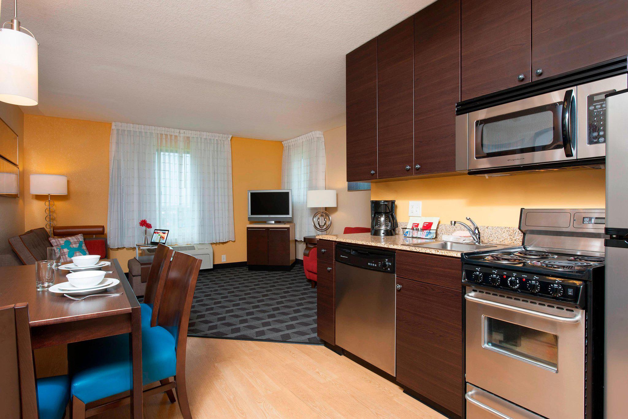 TownePlace Suites by Marriott Des Moines Urbandale Photo