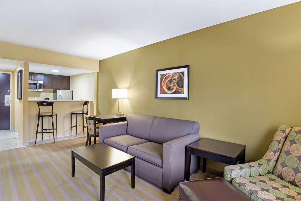Best Western Plus Thornburg Inn & Suites Image