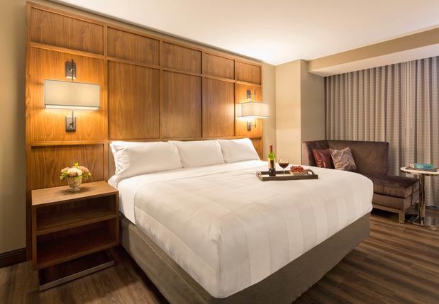 Images Omaha Marriott Downtown at the Capitol District