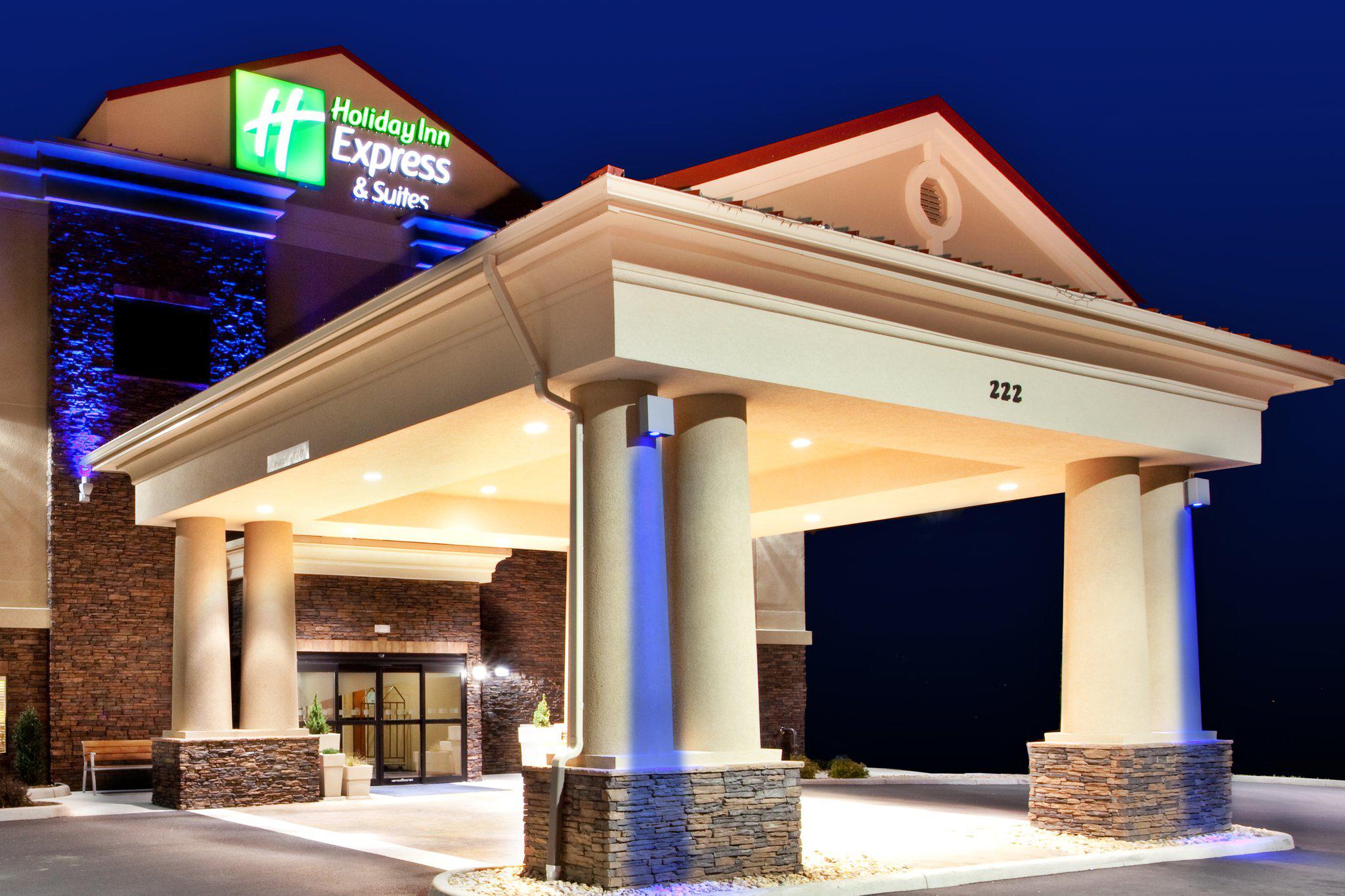 Holiday Inn Express & Suites Lewisburg Photo